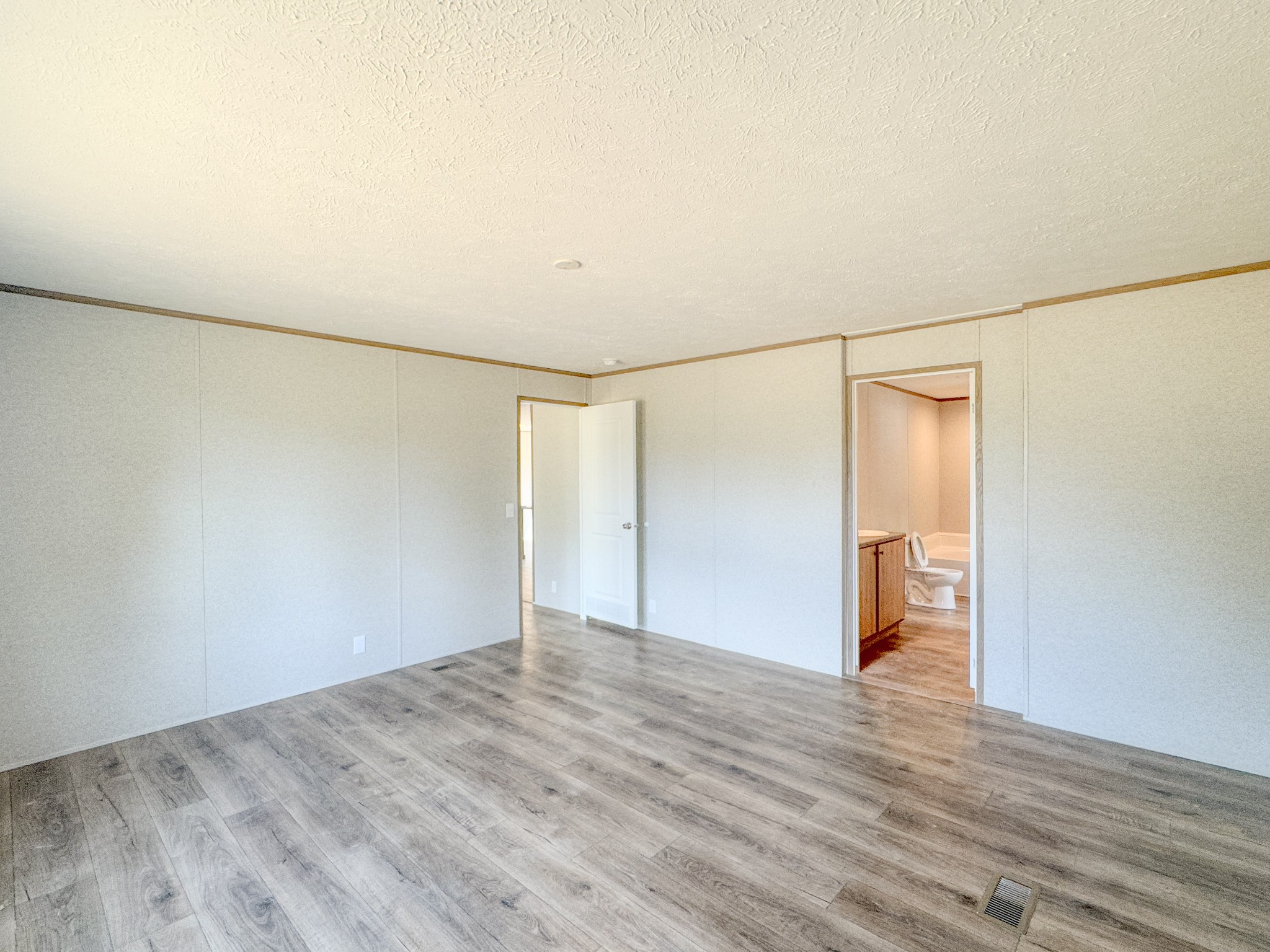923 White Springs Rd Property Photo 21