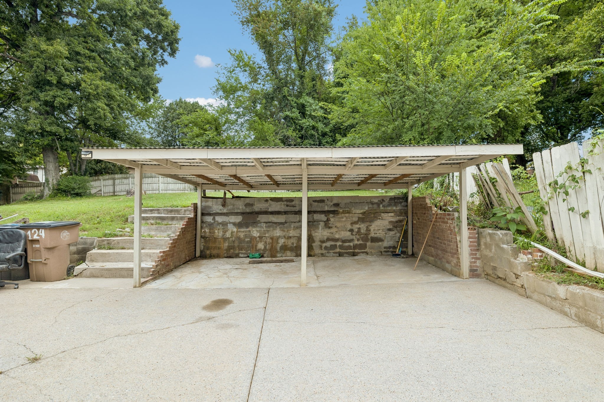 124 Denise Dr Property Photo 17
