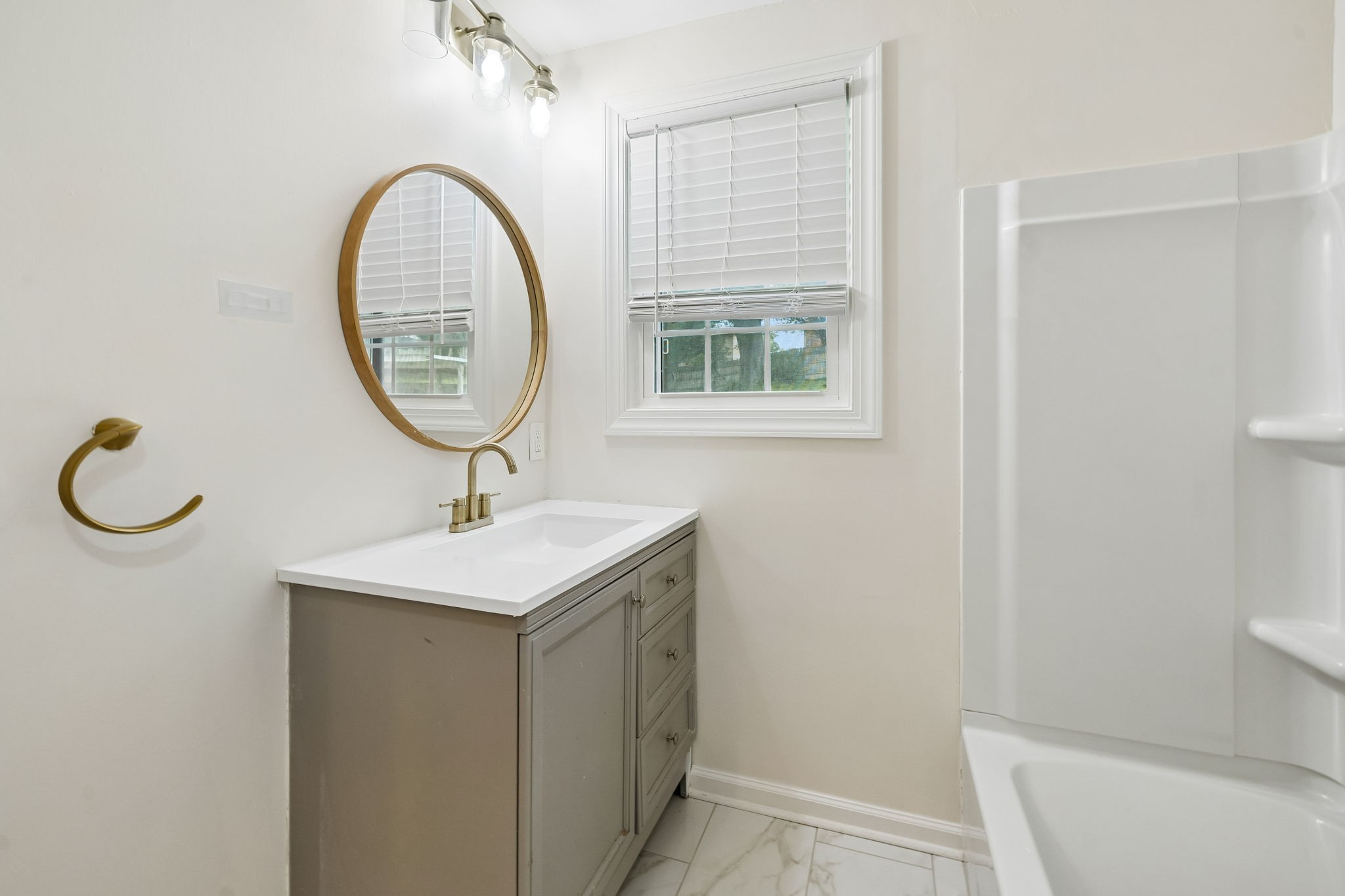 124 Denise Dr Property Photo 24