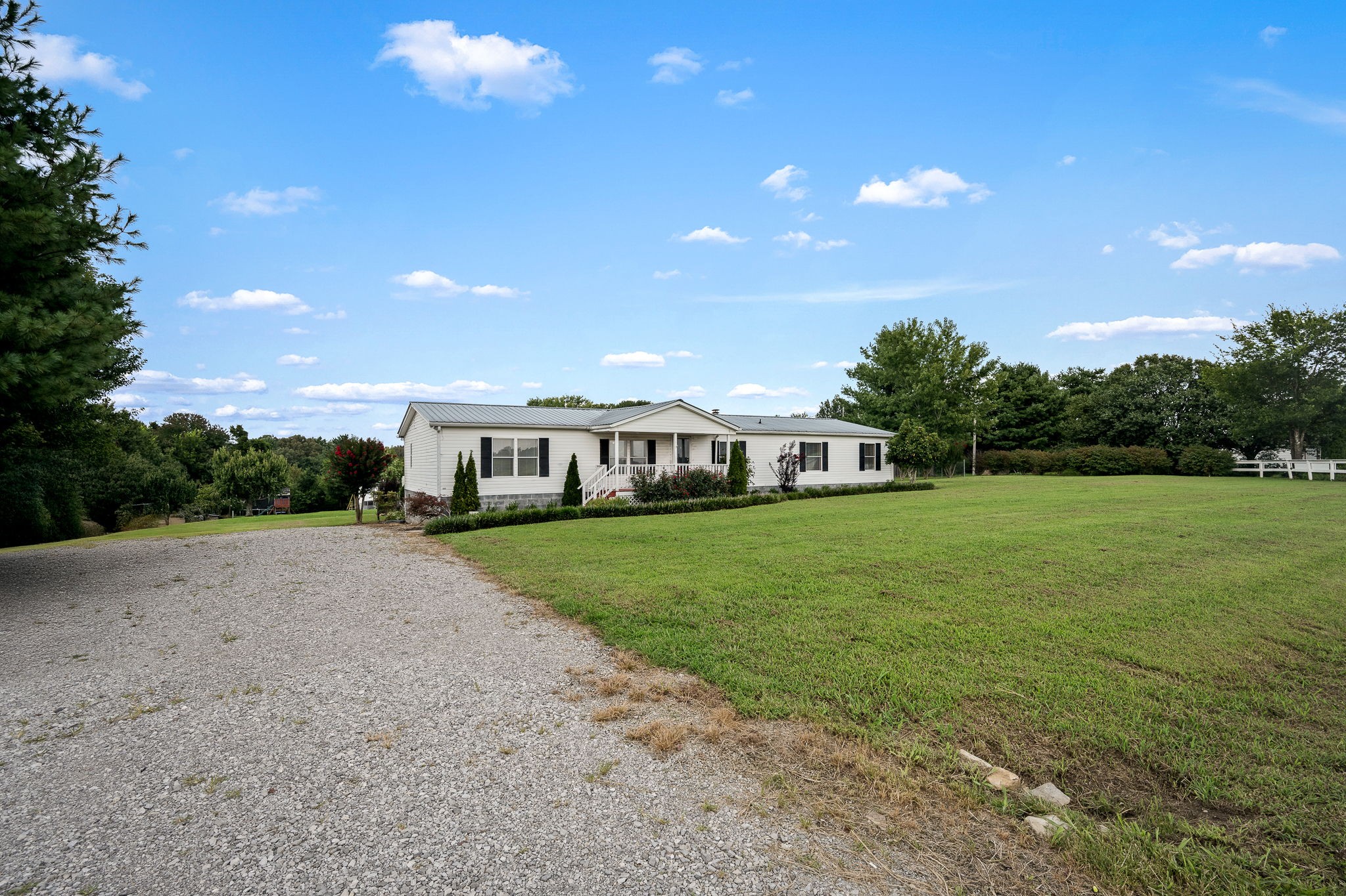 184 Mcgowan Rd Property Photo 3