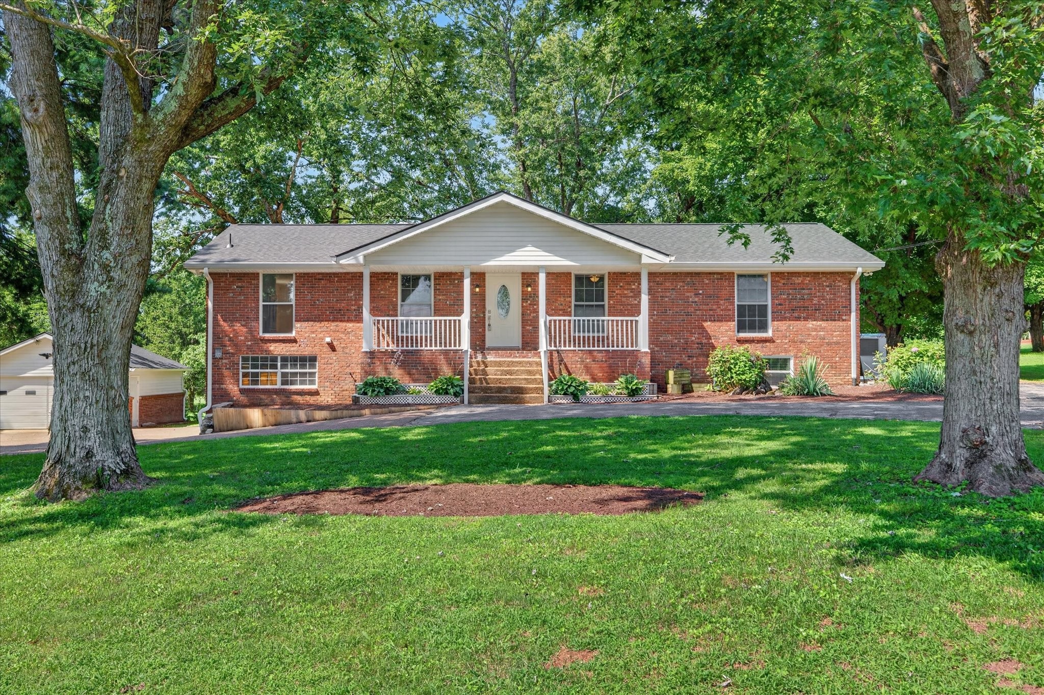 1105 Browndale Ct