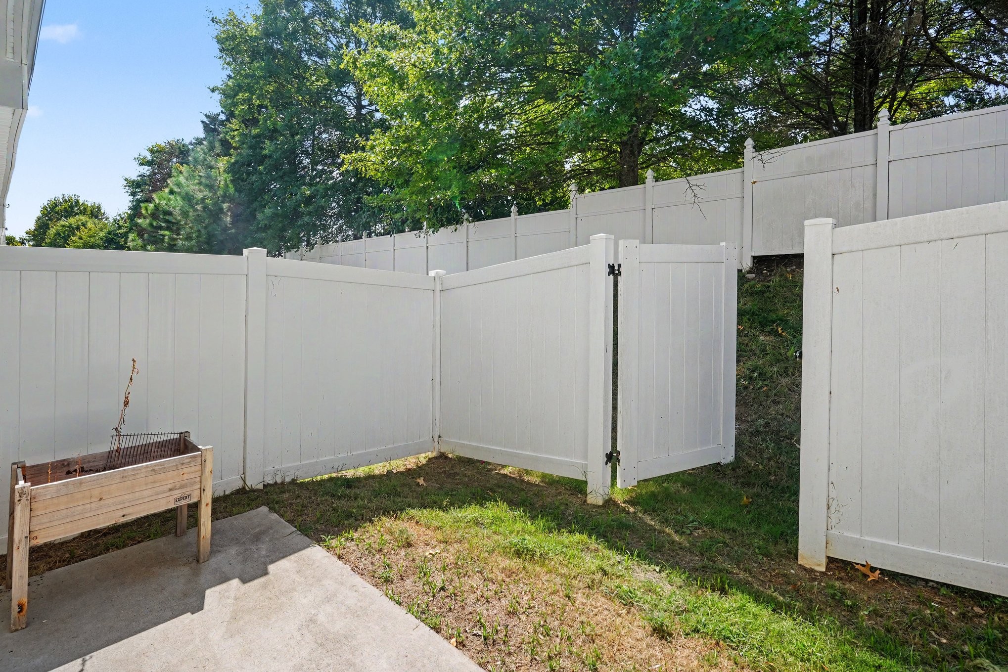 110 Kathryn Ct Property Photo 26