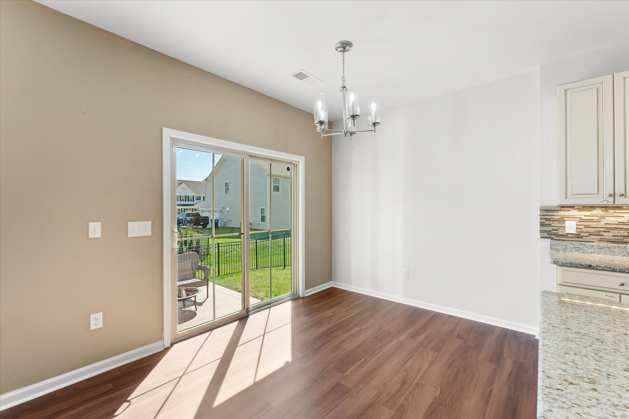3838 Faithway Dr Property Photo 10