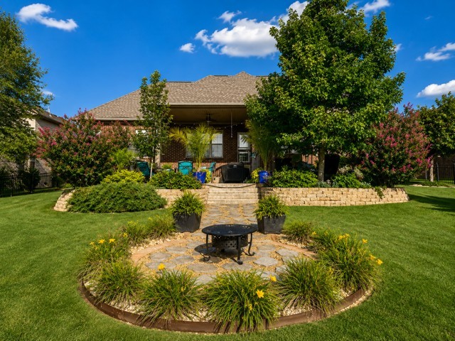 2144 Gorden Xing Property Photo 3
