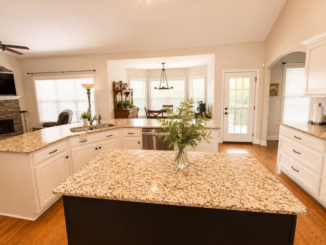 2144 Gorden Xing Property Photo 14