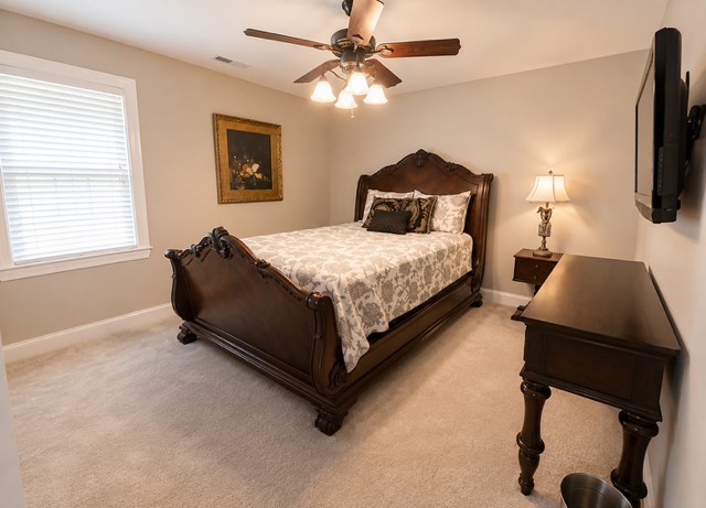 2144 Gorden Xing Property Photo 32