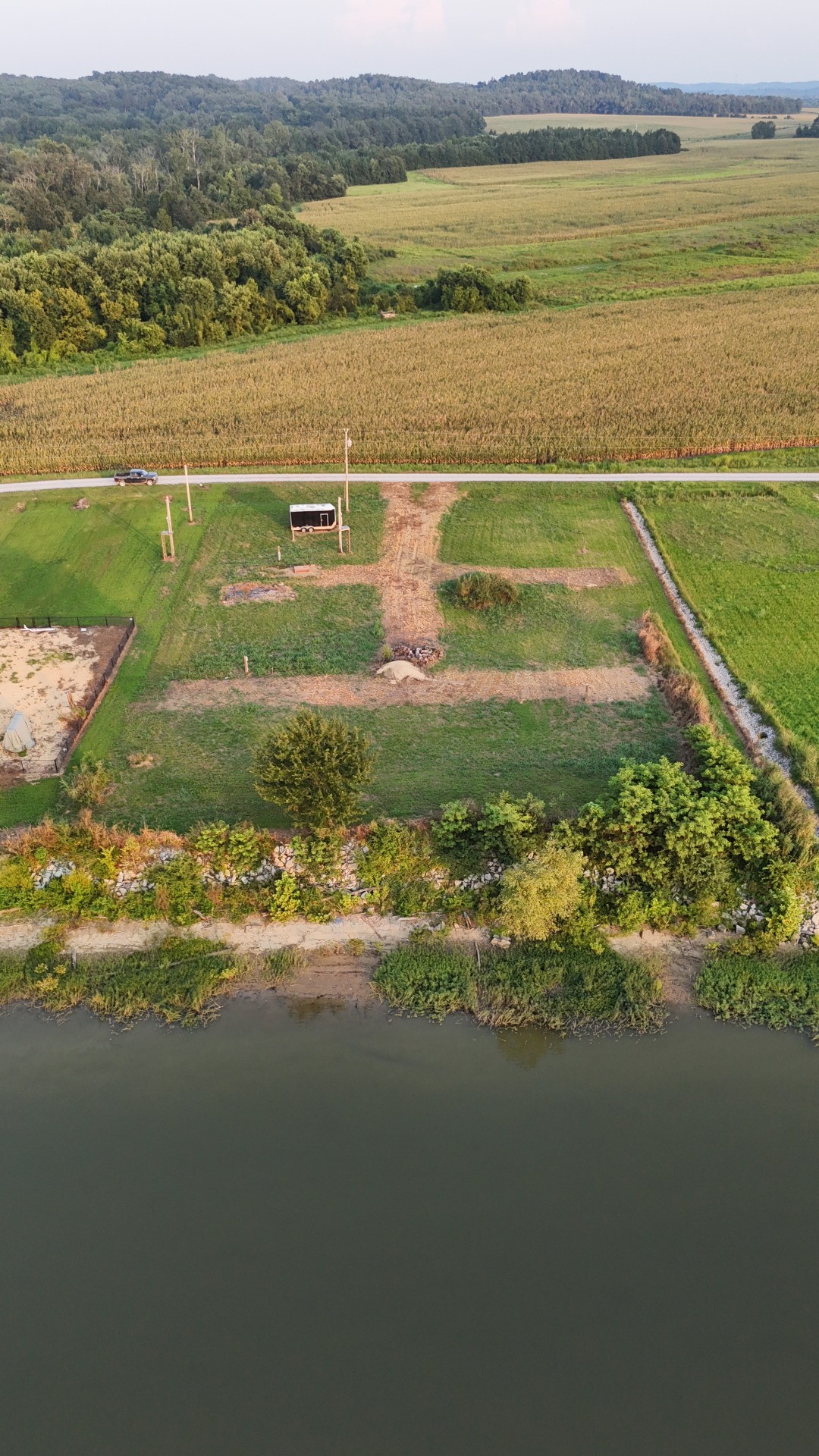 2729 Hardin Bottom River Rd Property Photo 2