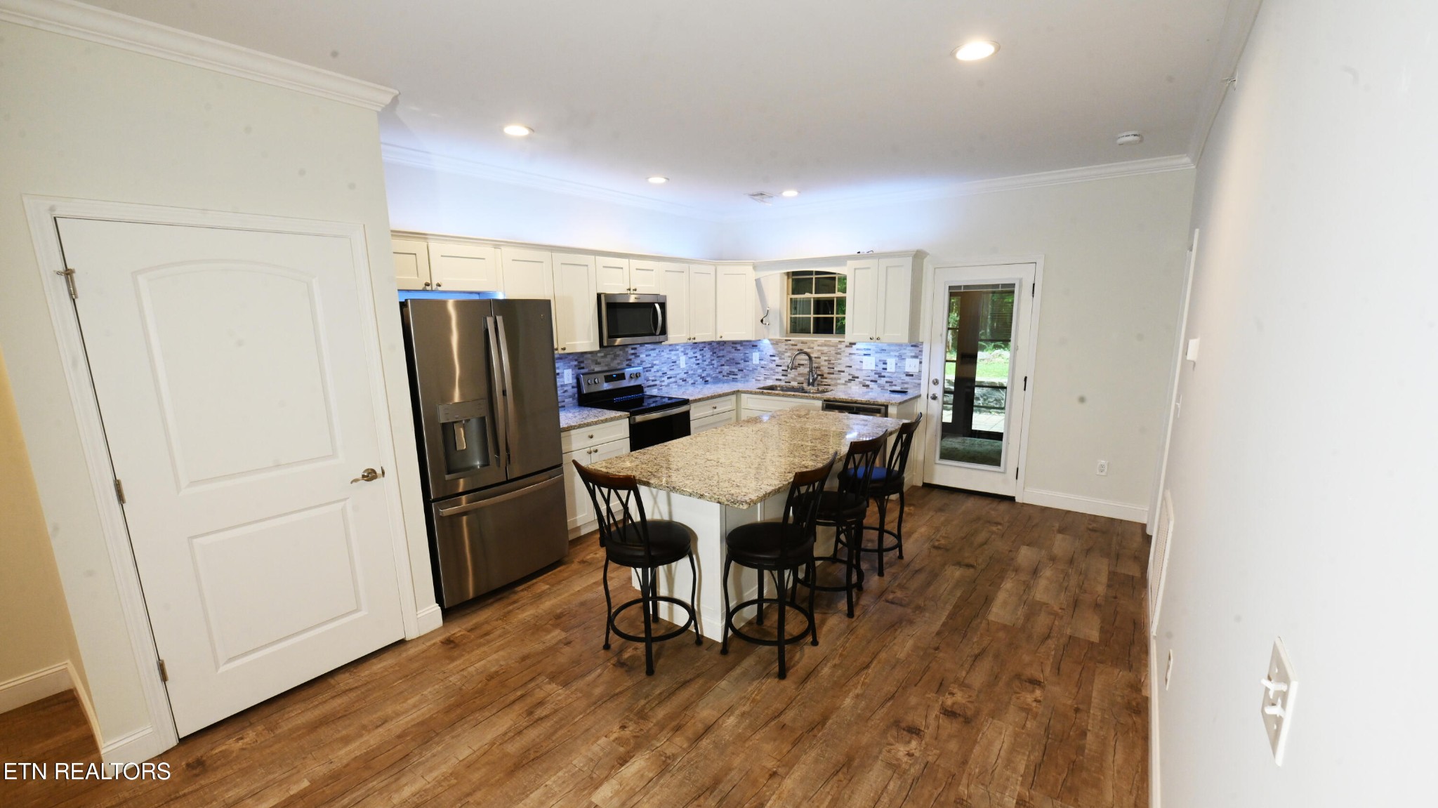 223 Bishops Cap Property Photo 6