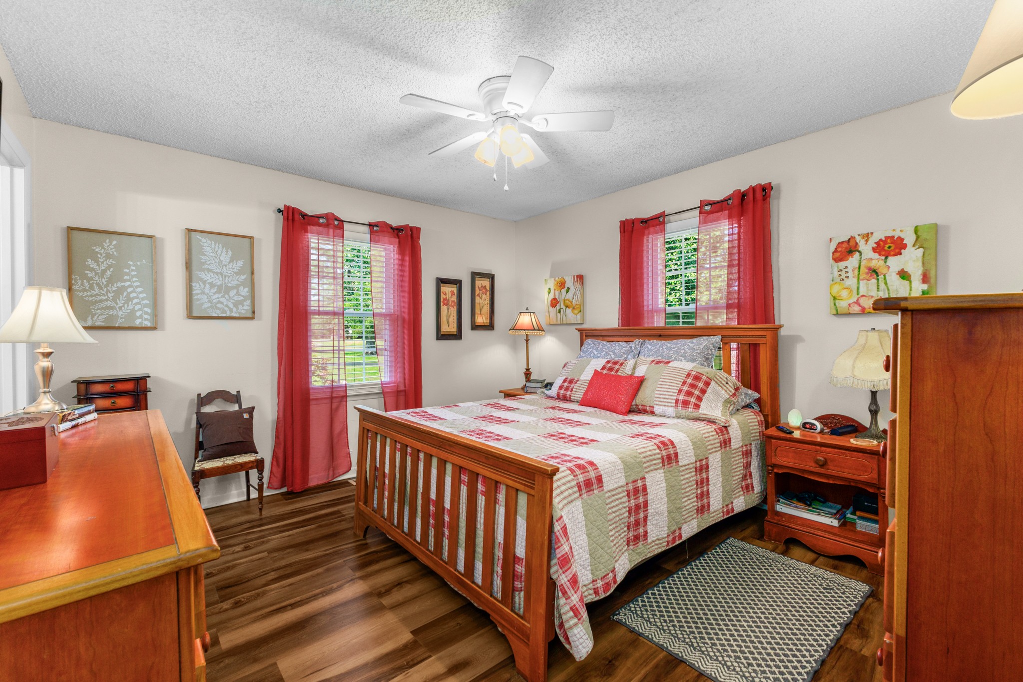 825 Apache Trl Property Photo 6