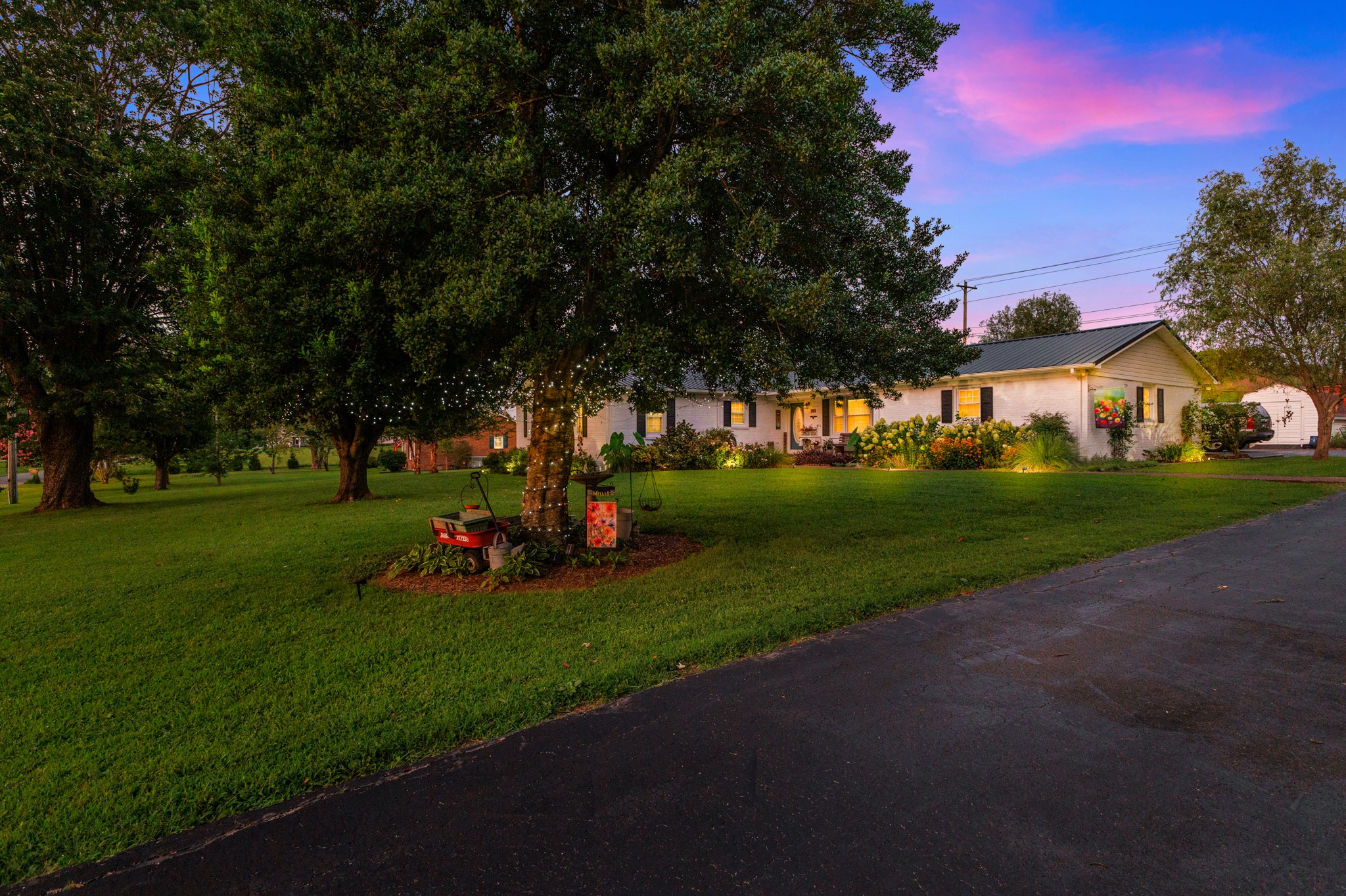 825 Apache Trl Property Photo 31