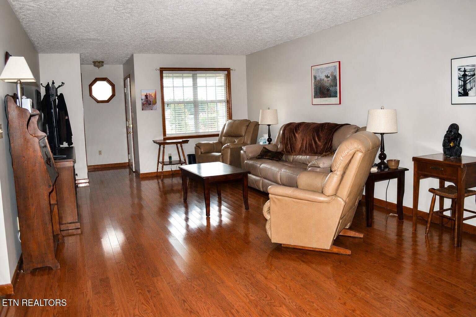 2365 Governors Court Property Photo 8