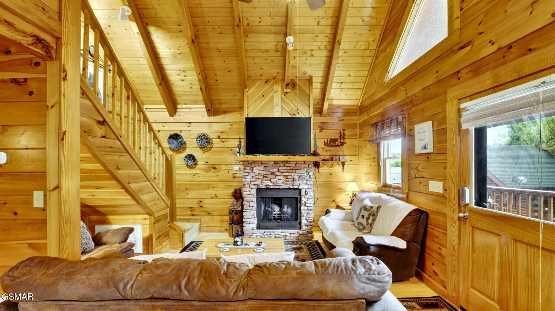 208 Moose Ridge Way Property Photo 6