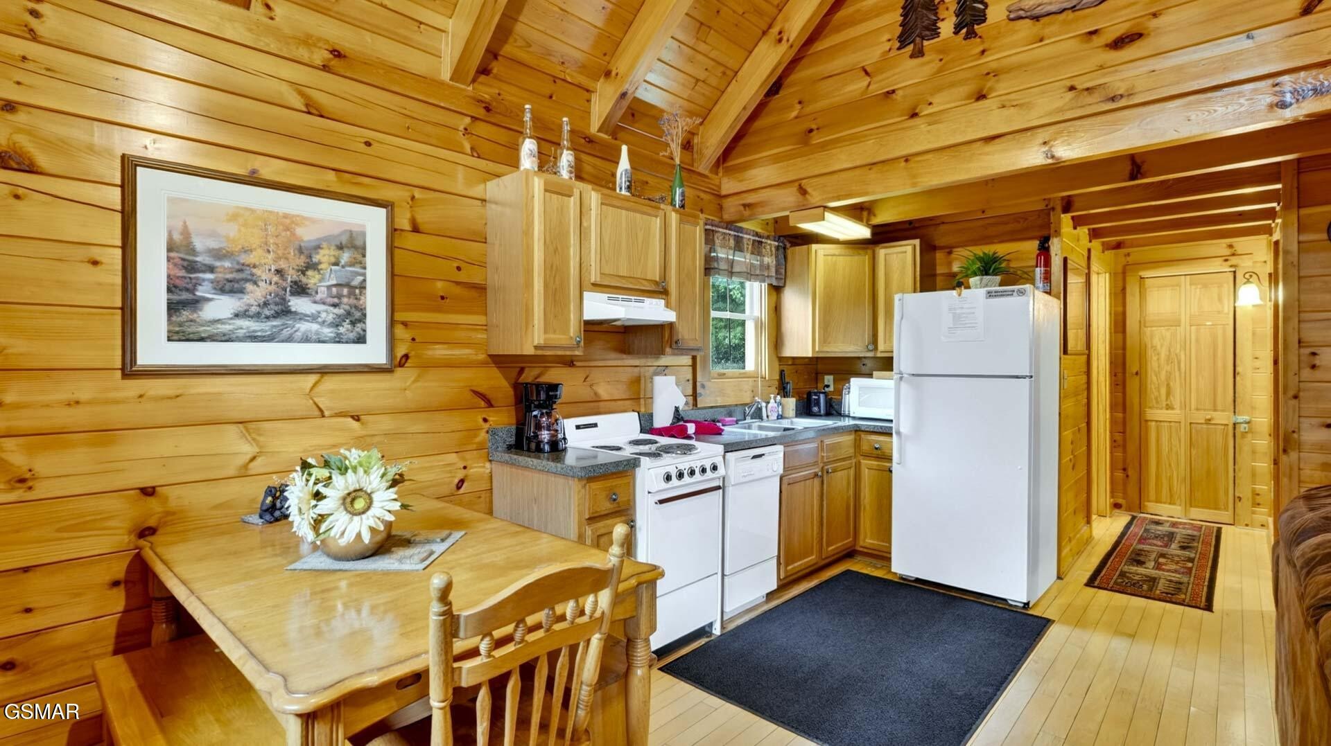 208 Moose Ridge Way Property Photo 8