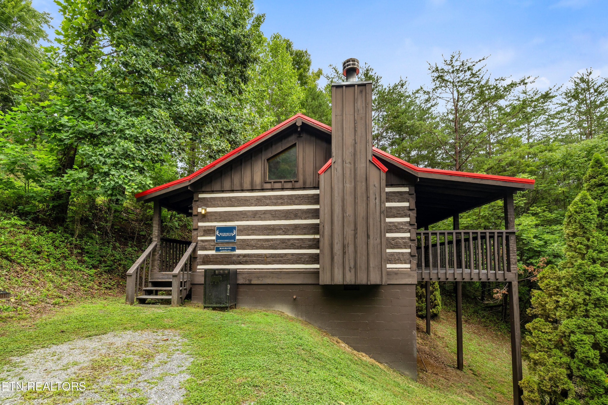 2320 Foxwell Way