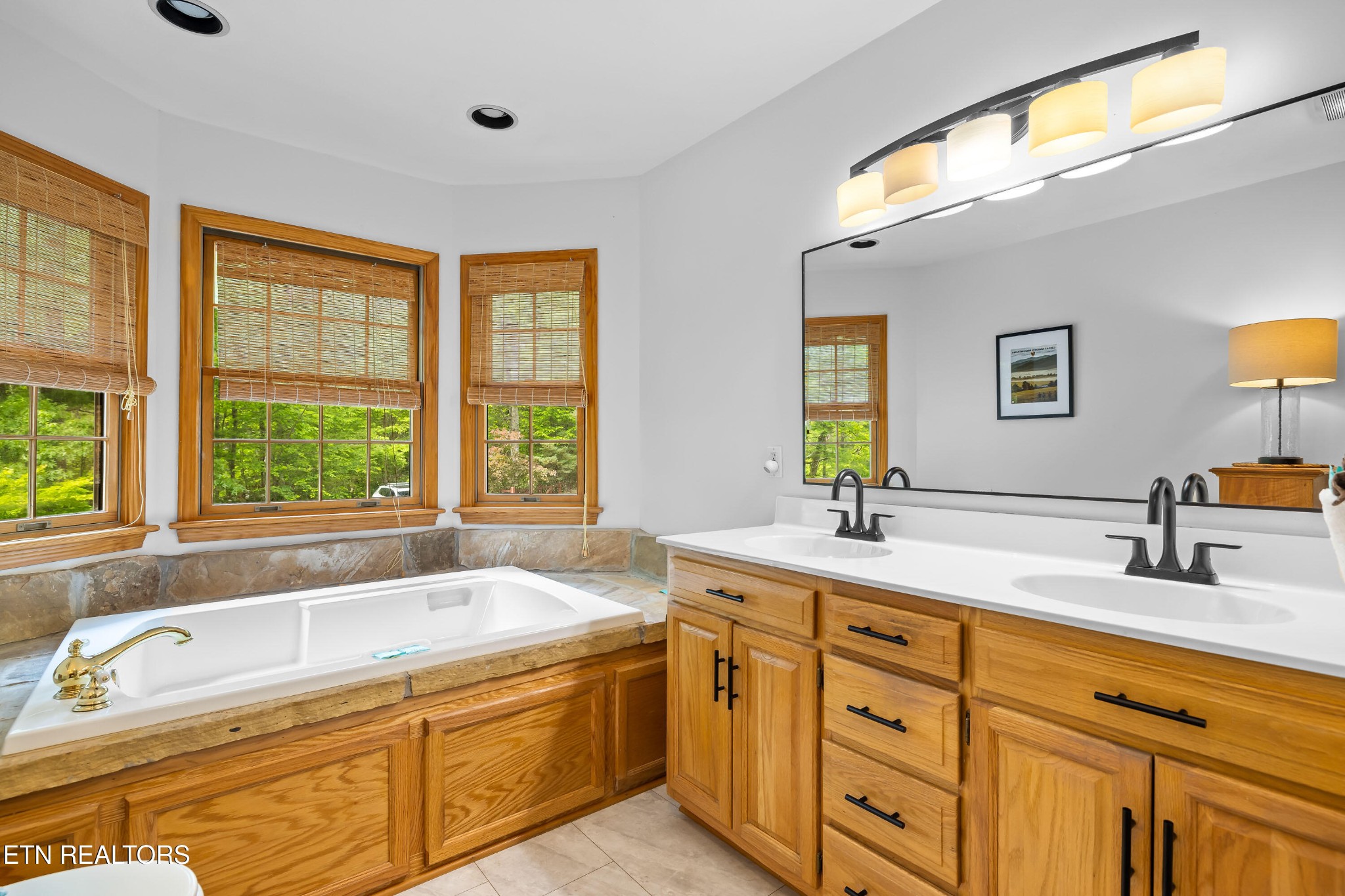 229 Cobblestone Way Property Photo 25