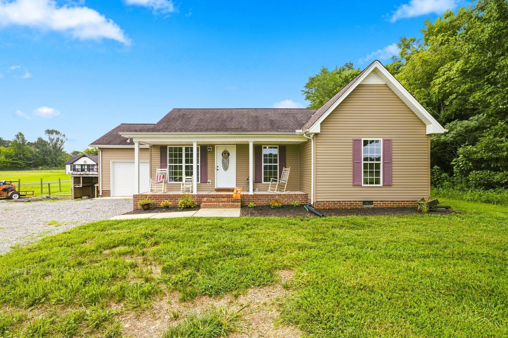 1809 Mosley Ferry Rd Property Photo 1