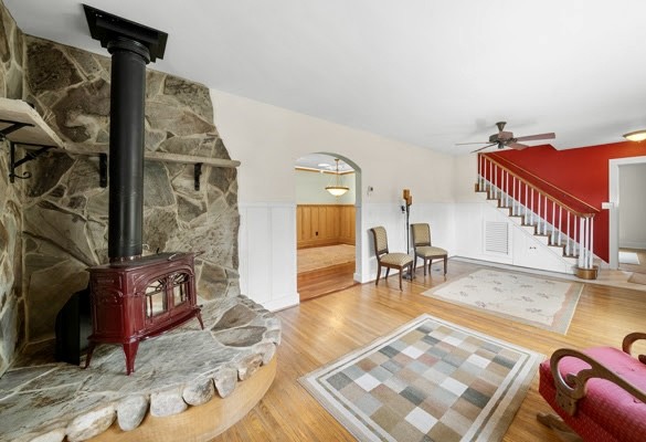 105 Wilson St Property Photo 4