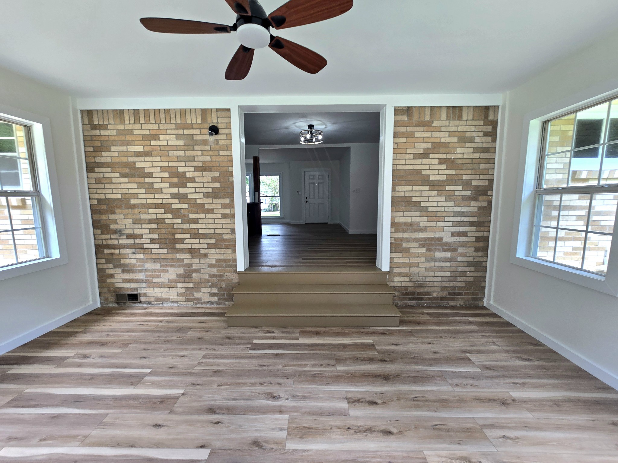 1606 Hilltop Dr Property Photo 15