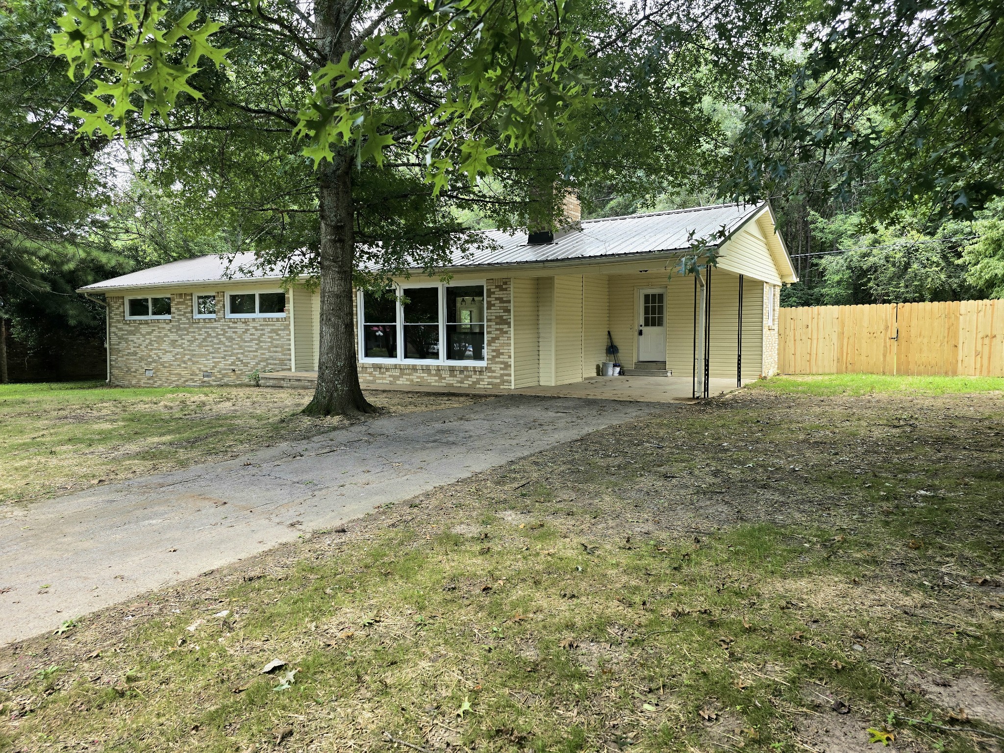 1606 Hilltop Dr Property Photo 27