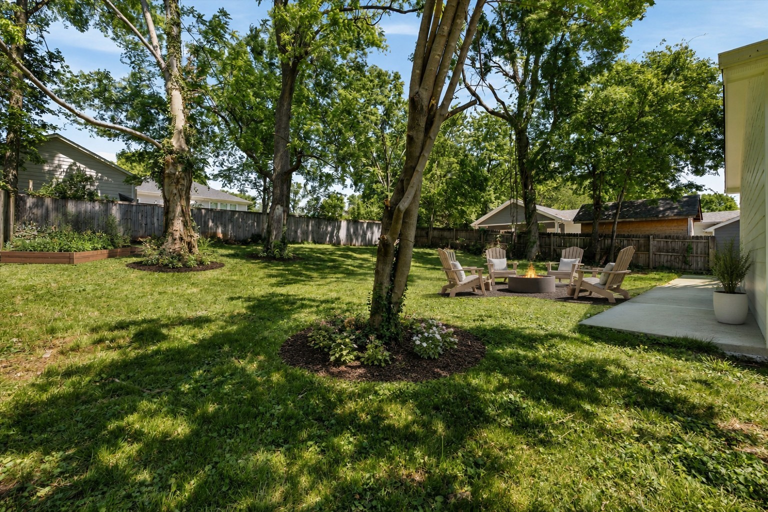 60 Lutie St Property Photo 6