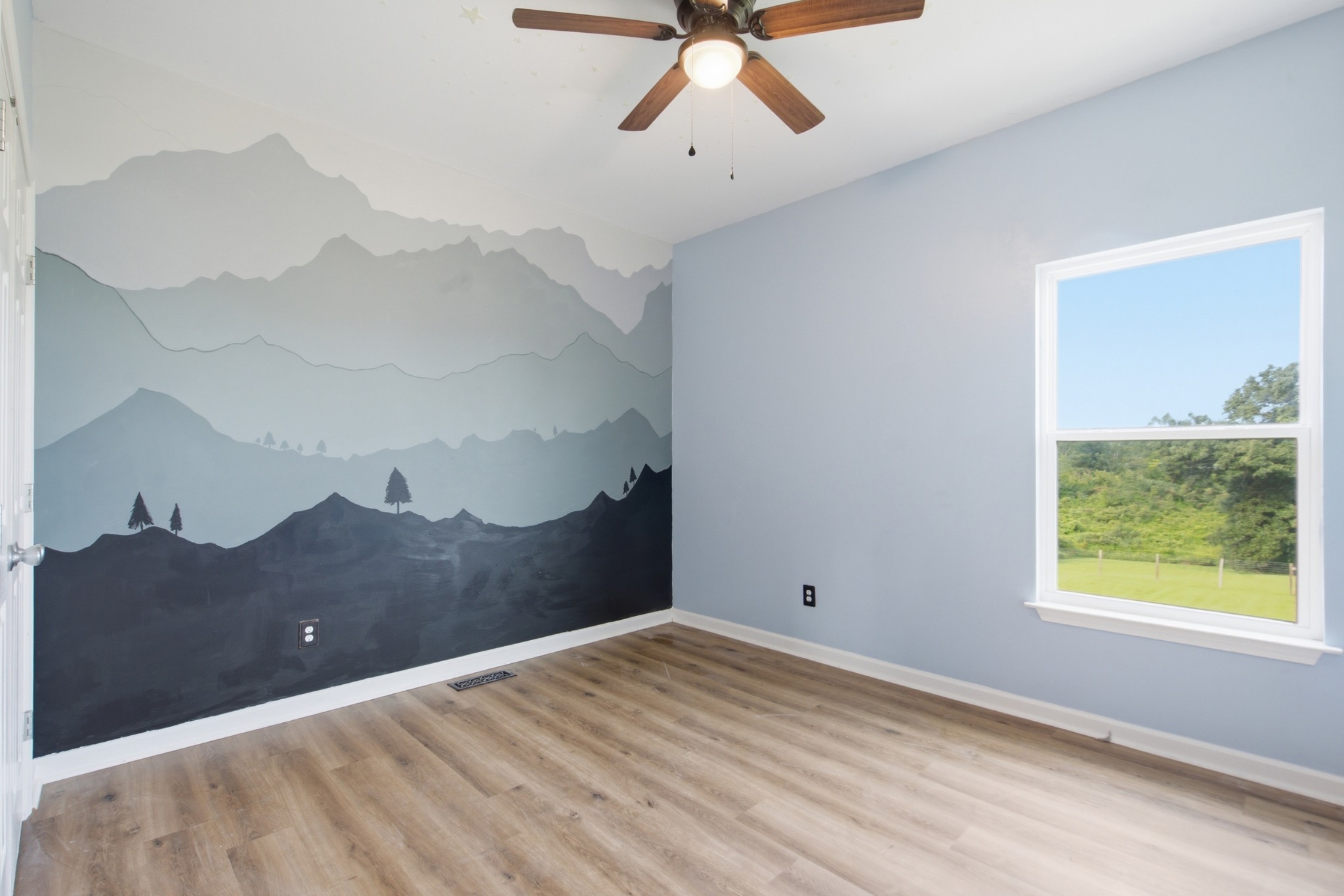 17036 Pond Cir Property Photo 16