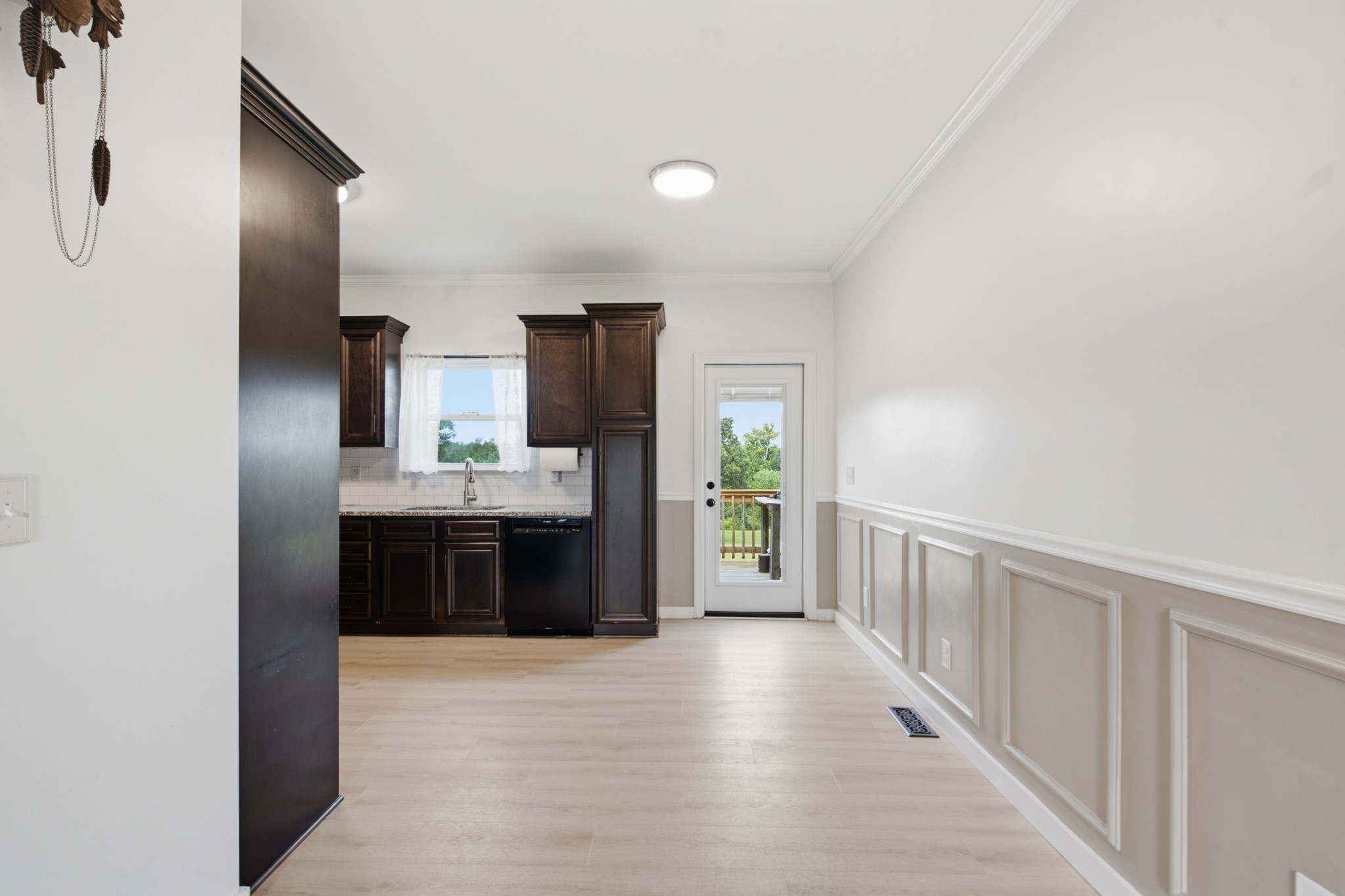 17036 Pond Cir Property Photo 21