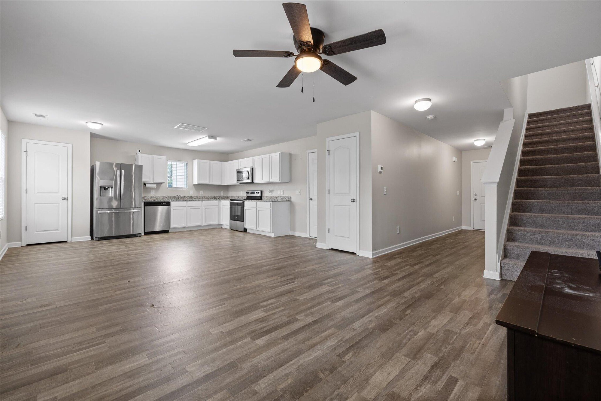 324 Middleton Court Property Photo 6