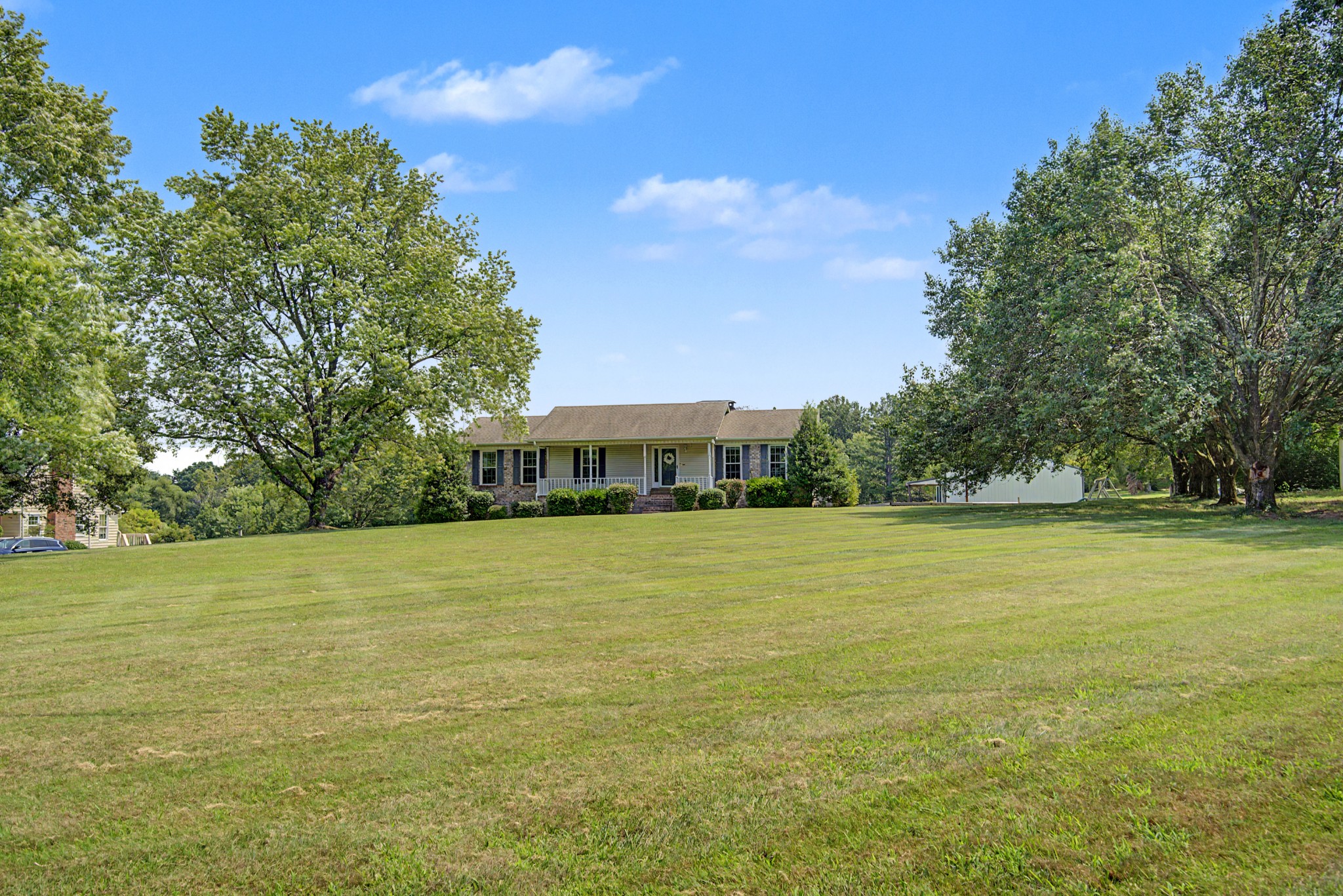 356 Lee Rd Property Photo 4