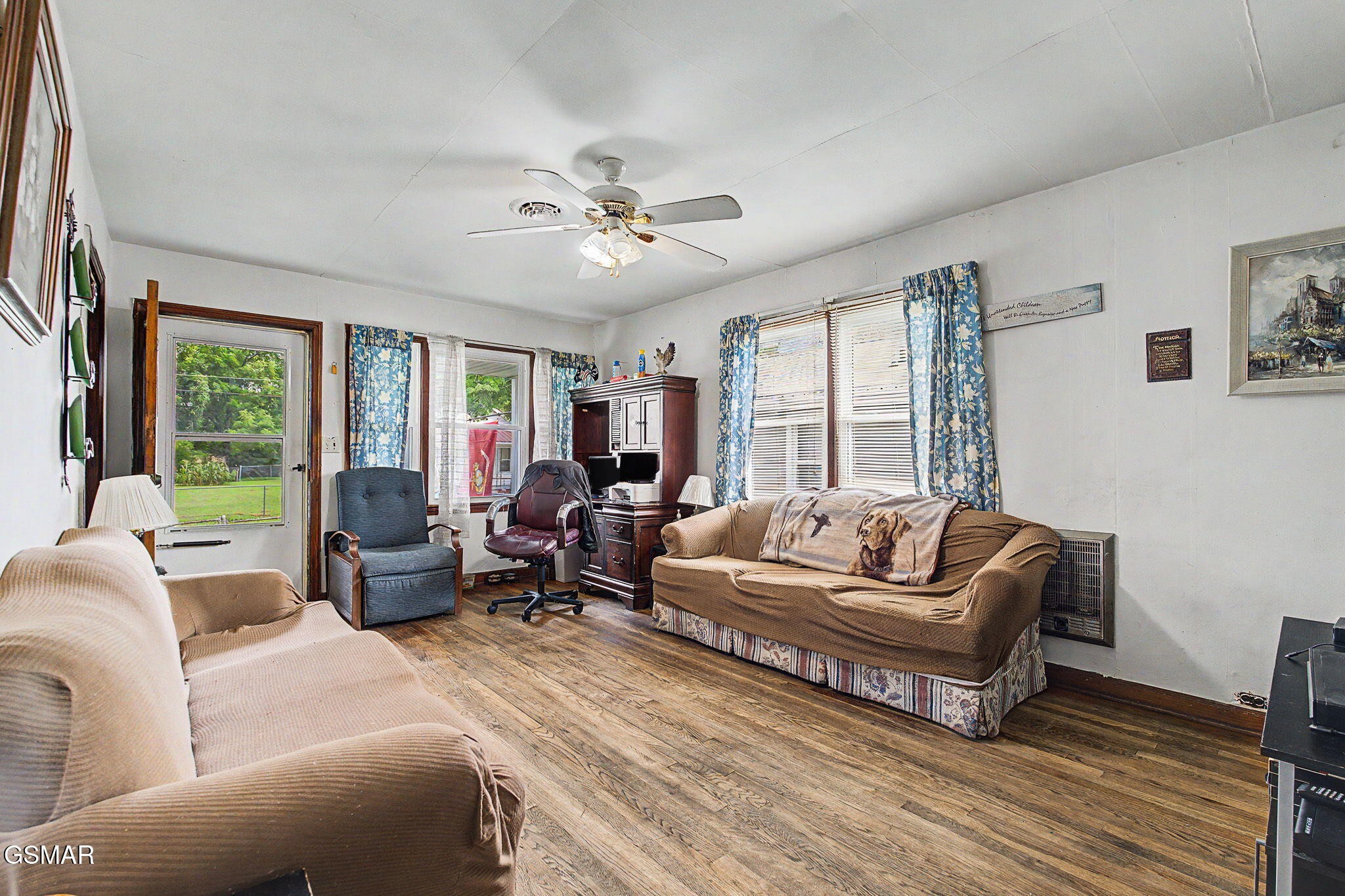 1009 Minton Place Property Photo 5
