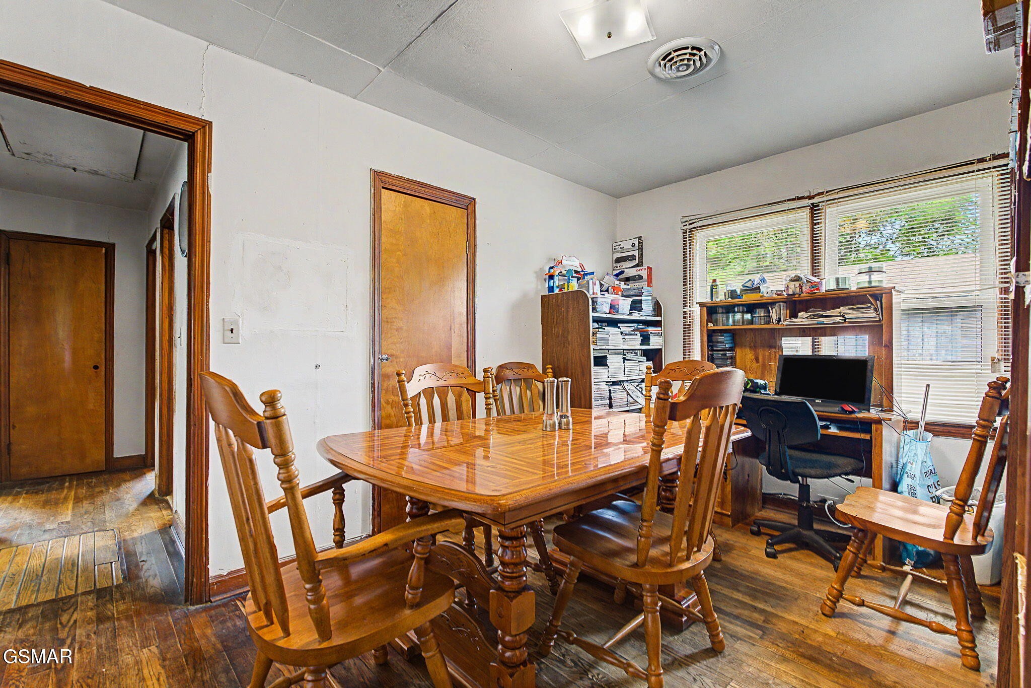 1009 Minton Place Property Photo 7