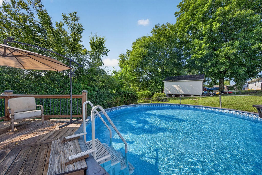 12 Talley Circle Property Photo 18