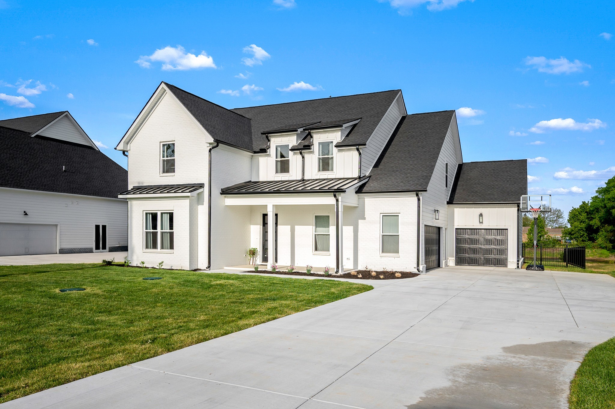 520 Gresham Ln
