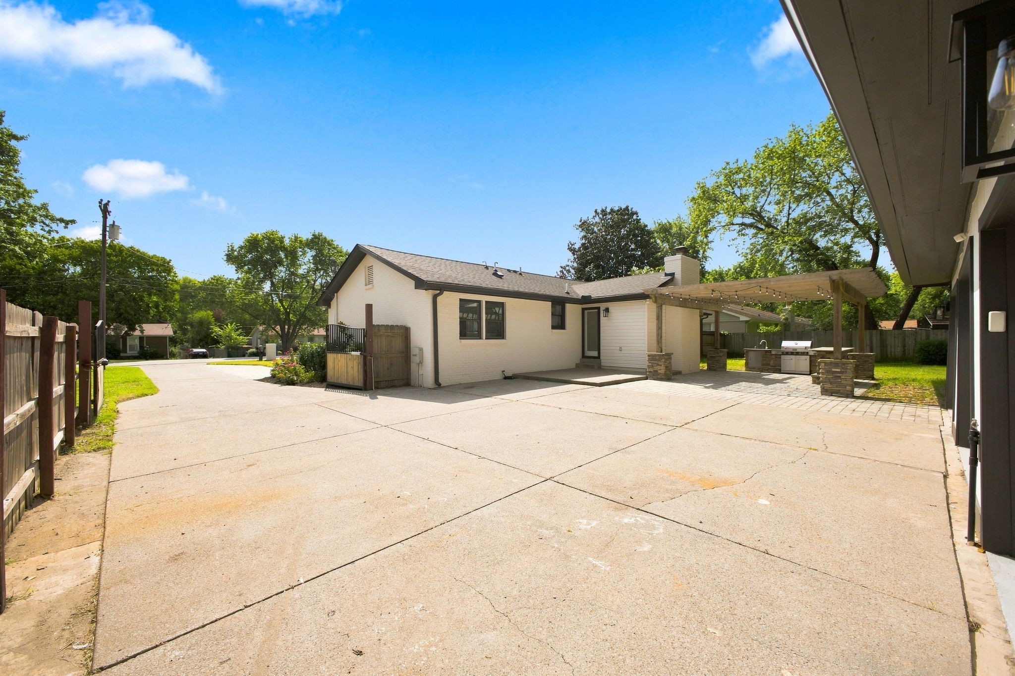 809 Ronald Dr Property Photo 22