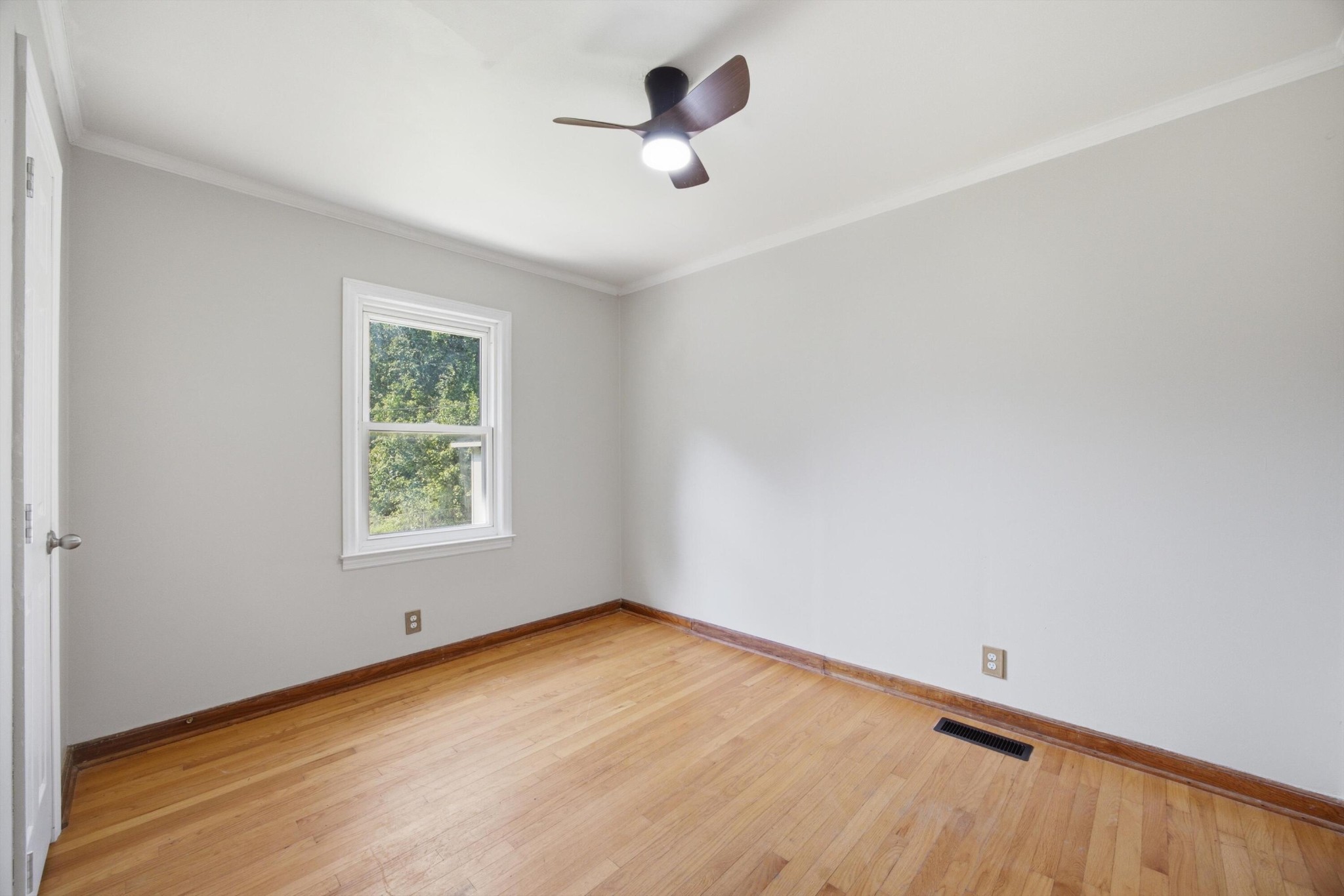 2404 Main Street Property Photo 20
