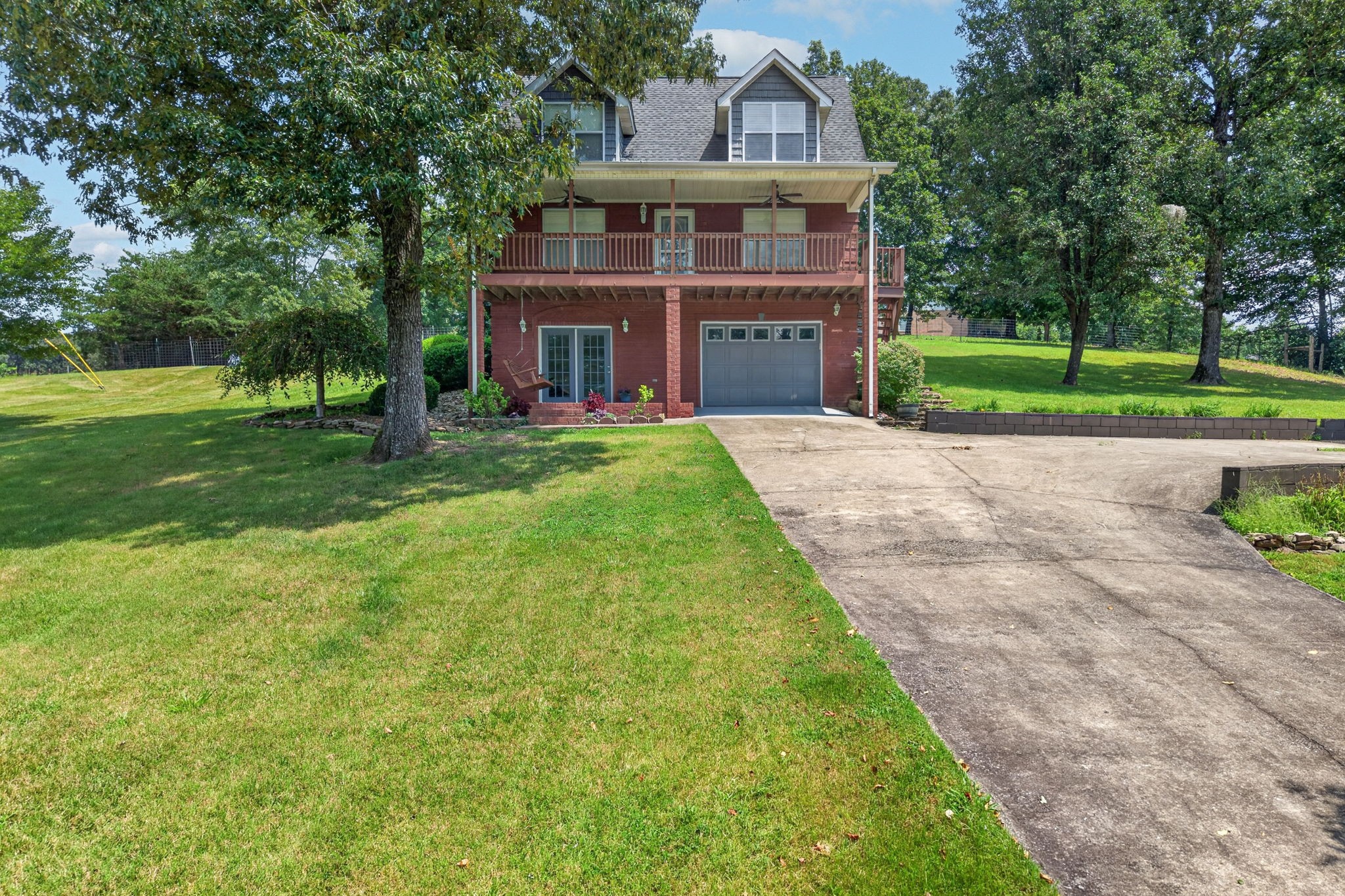 254 Sherwood Forest Rd Property Photo 1