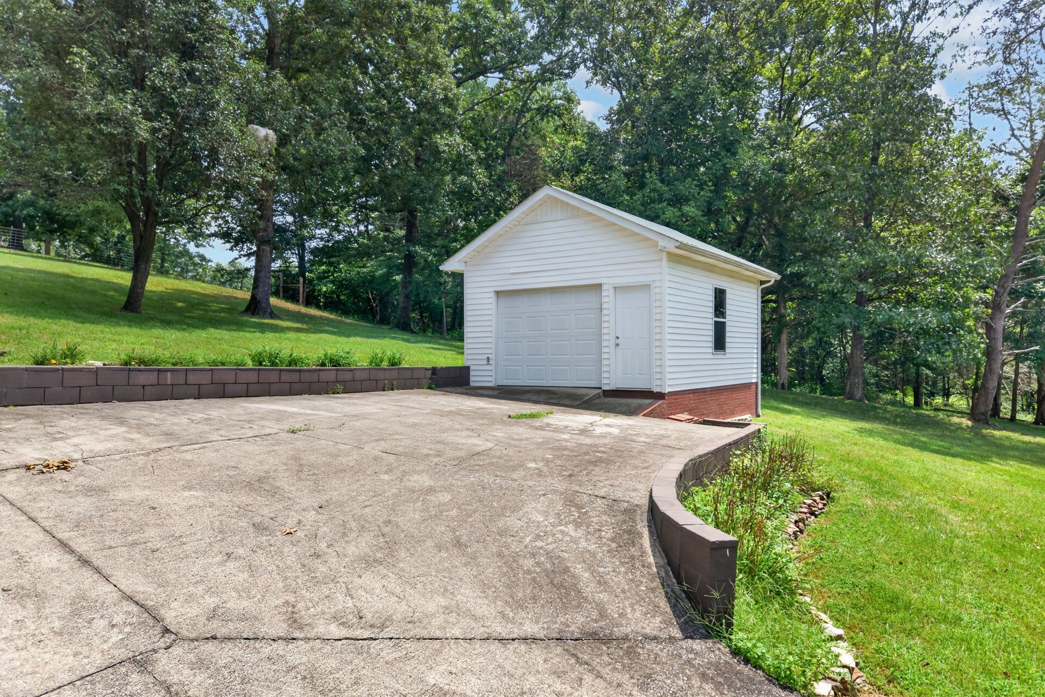 254 Sherwood Forest Rd Property Photo 22
