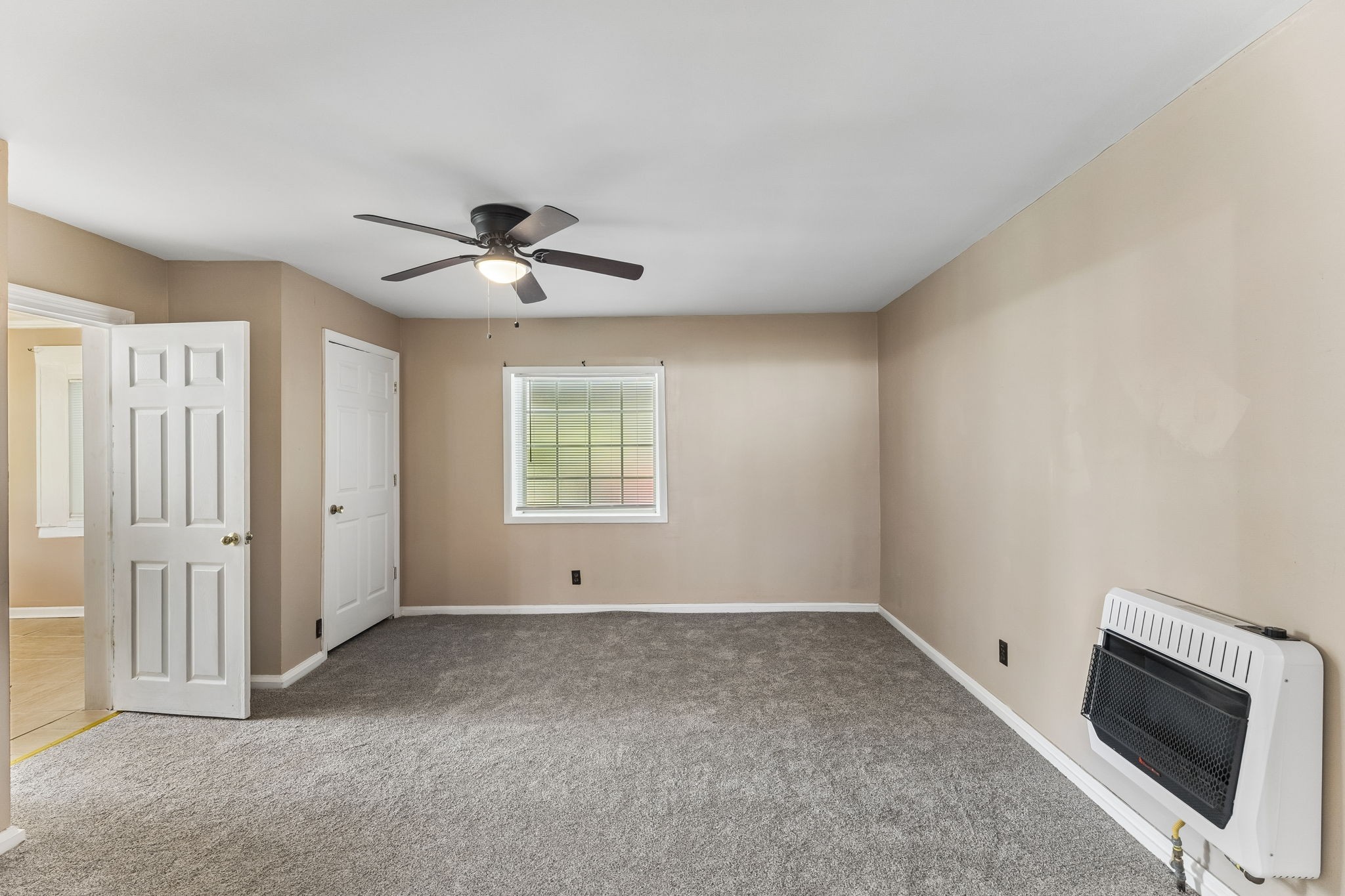 802 Gray St Property Photo 17