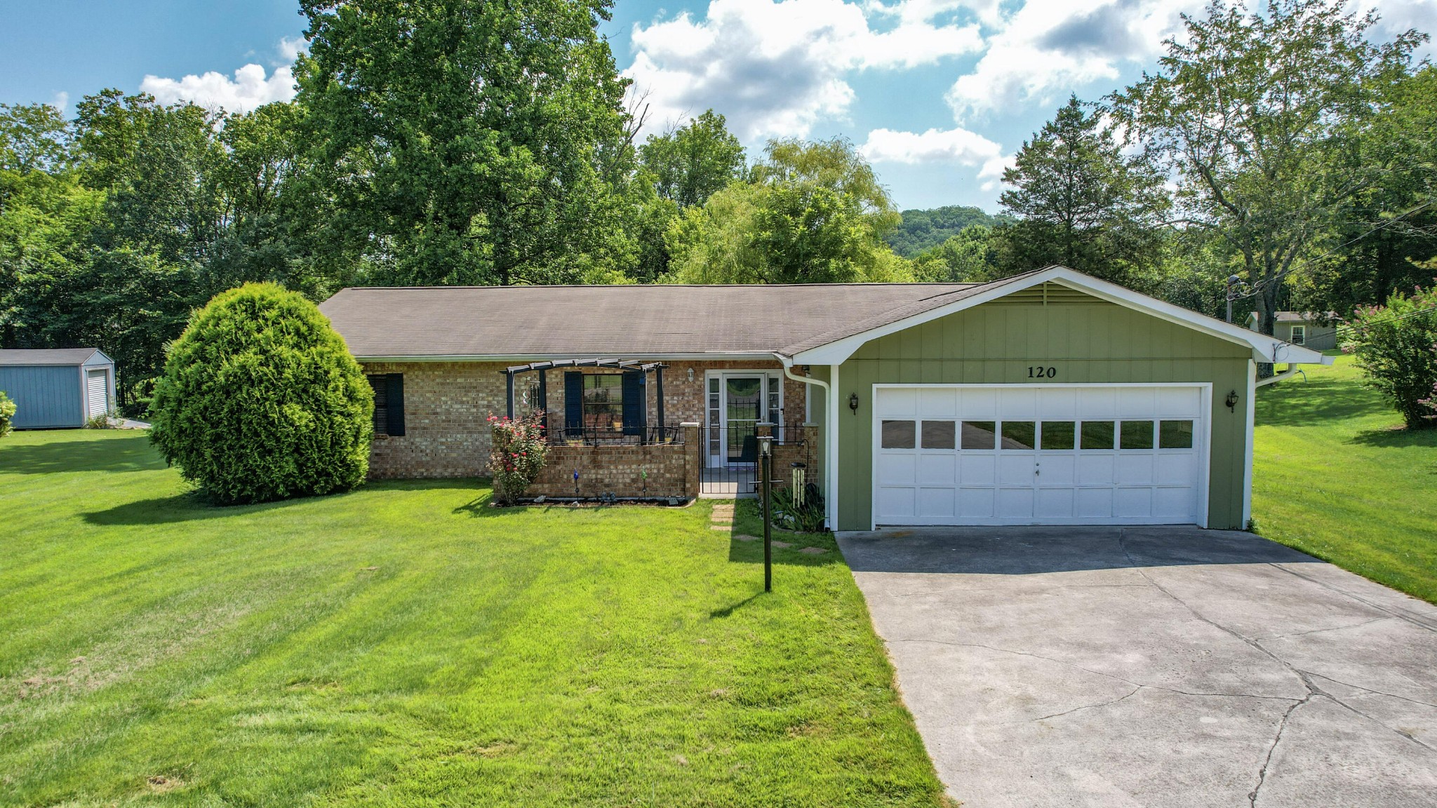 120 Brook Drive, NW