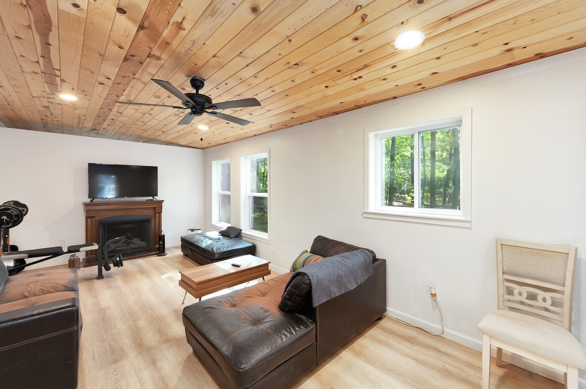 312 Meeks Rd Property Photo 4