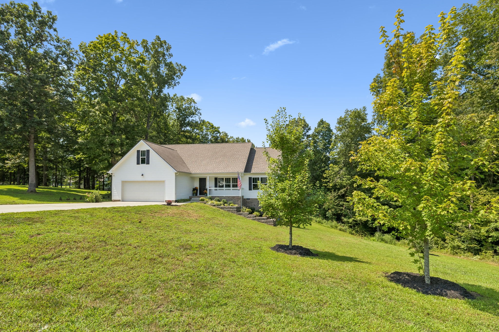 553 Delacy Dr Property Photo 2