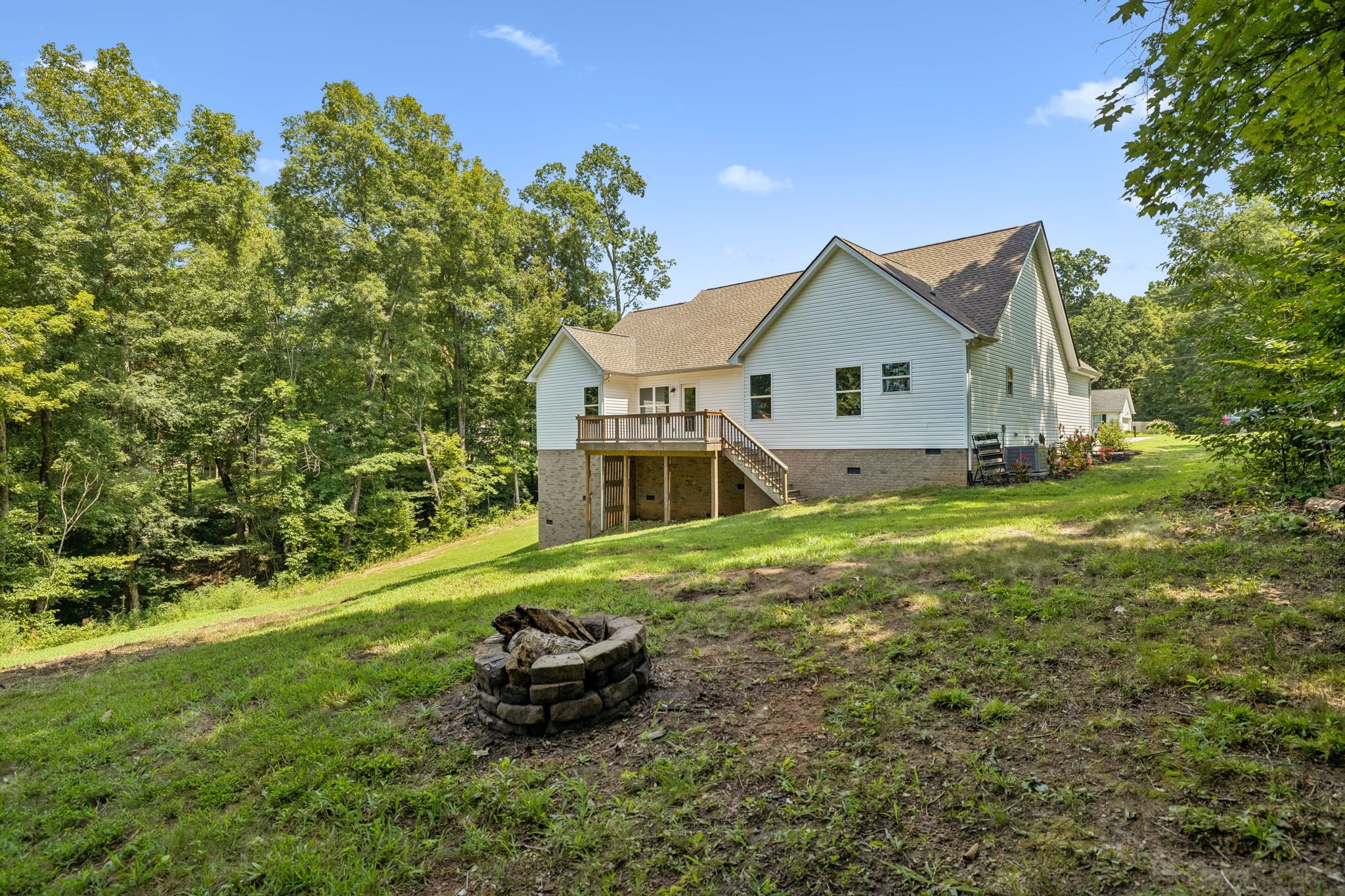 553 Delacy Dr Property Photo 30