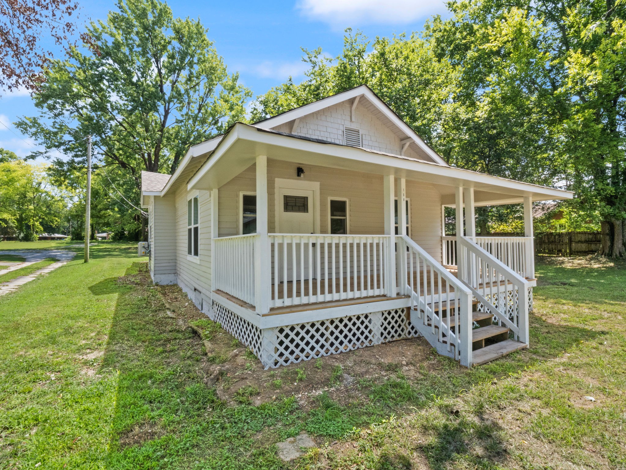 108 Cedar St Property Photo 2