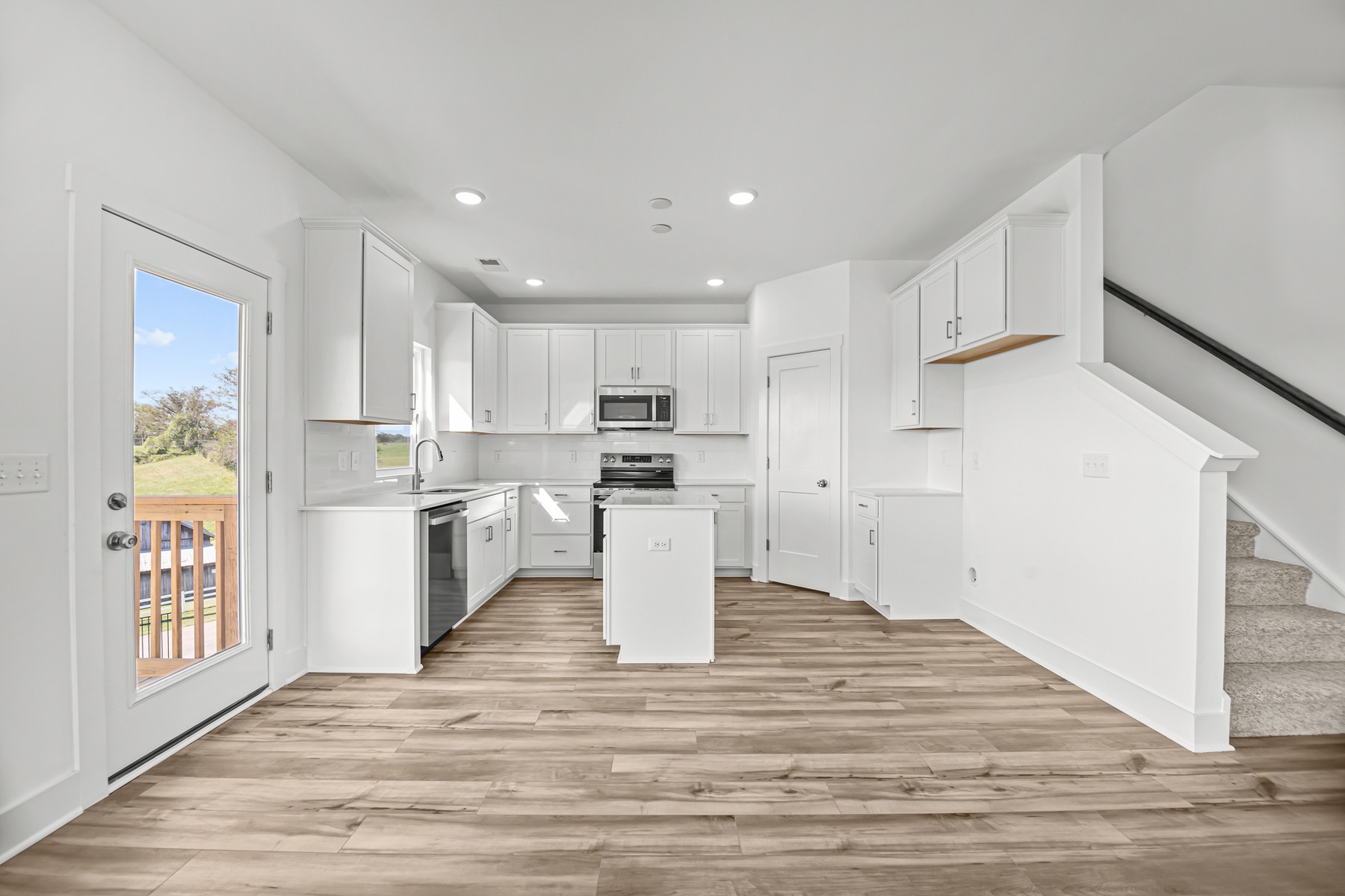 2231 Sharpstone Dr Property Photo 4