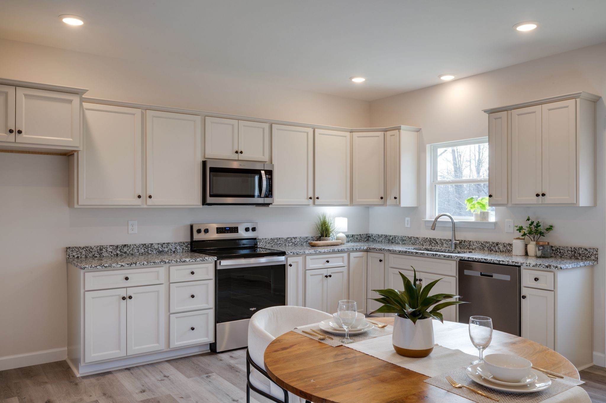 3033 Bowker Road Property Photo 10