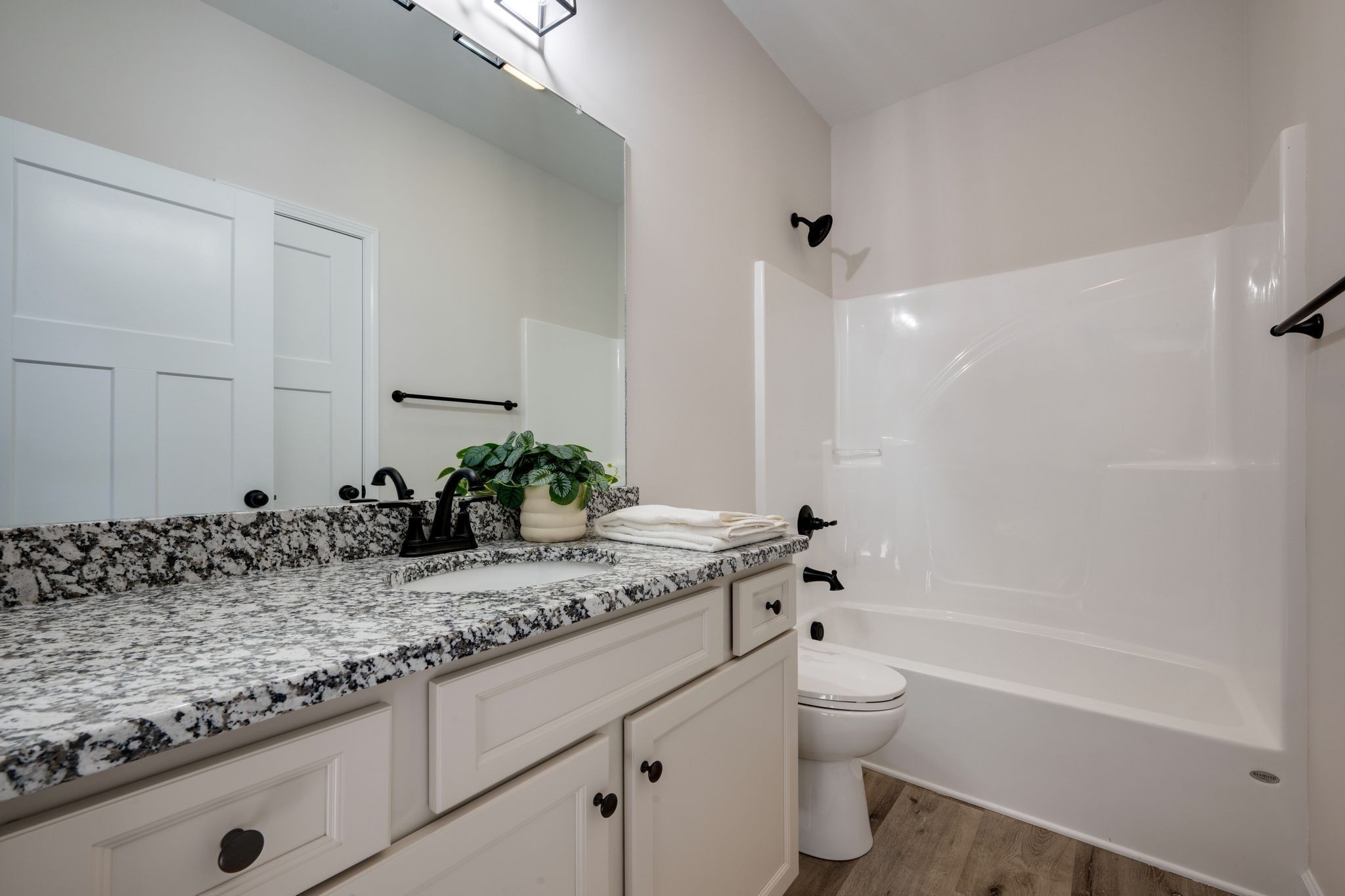 3033 Bowker Road Property Photo 25