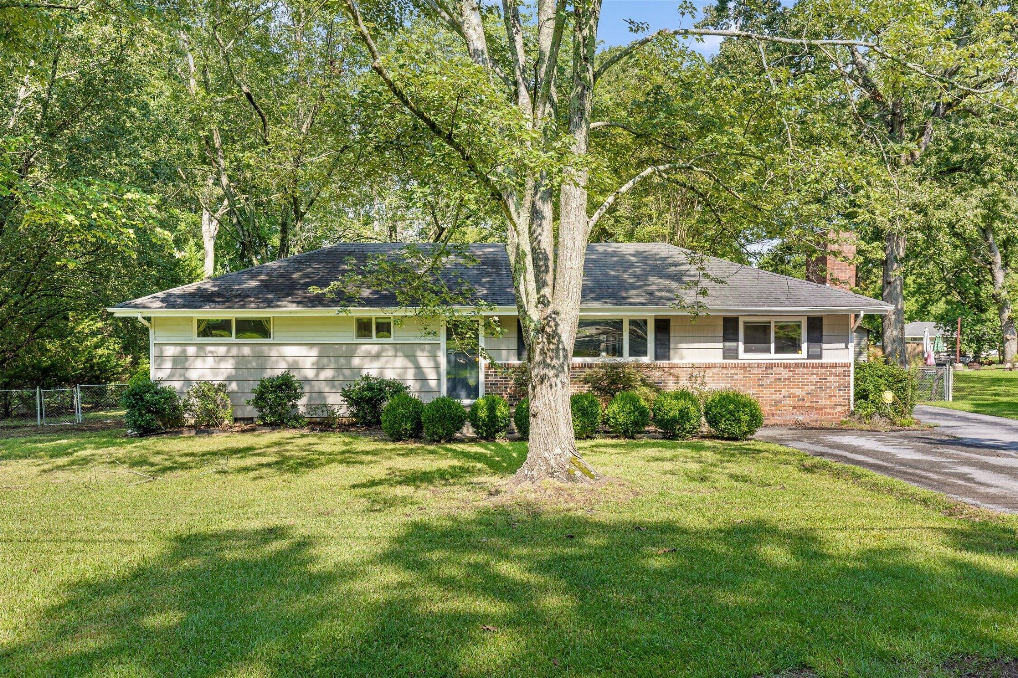 709 James Avenue Property Photo 7
