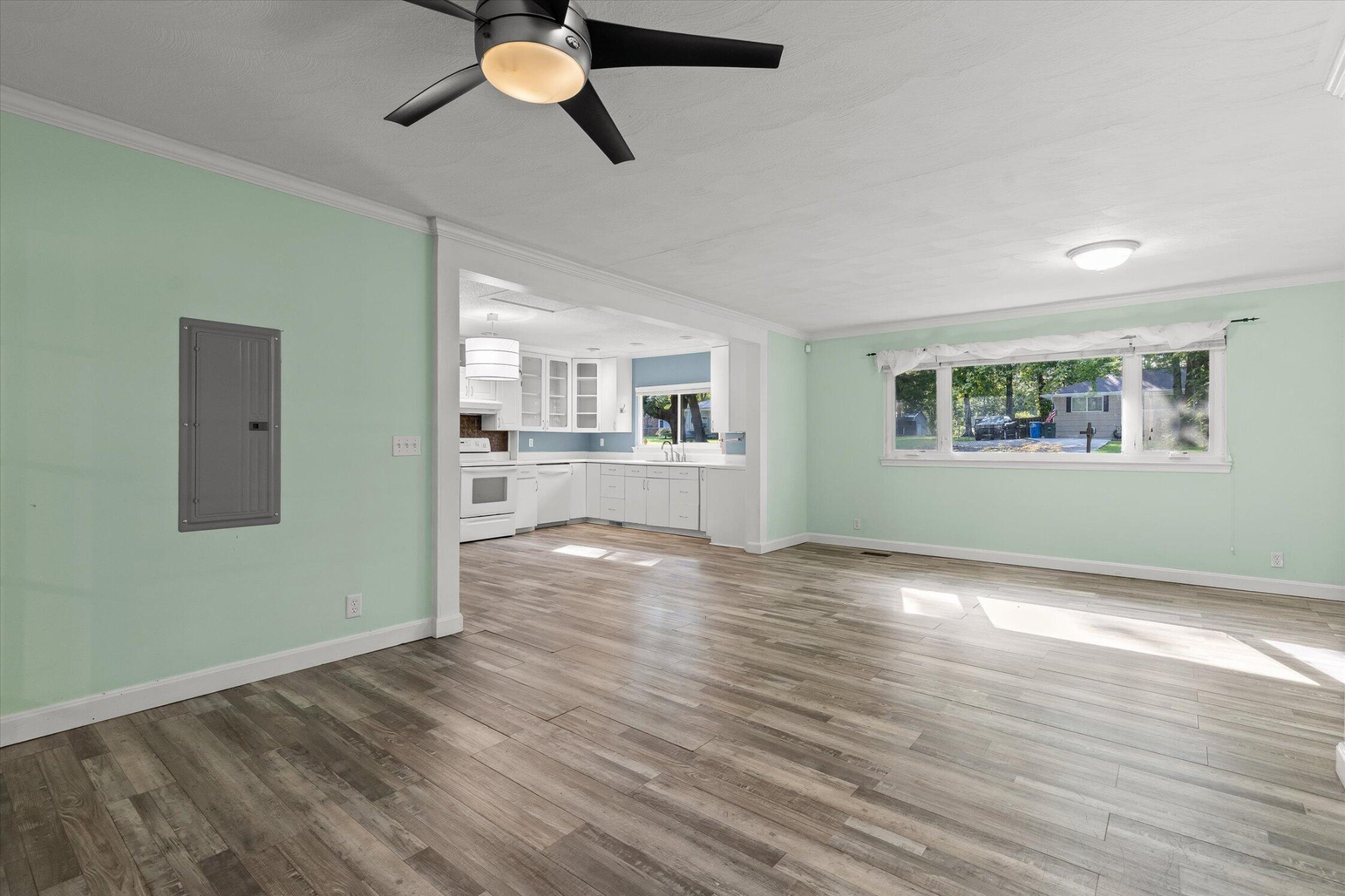 709 James Avenue Property Photo 15