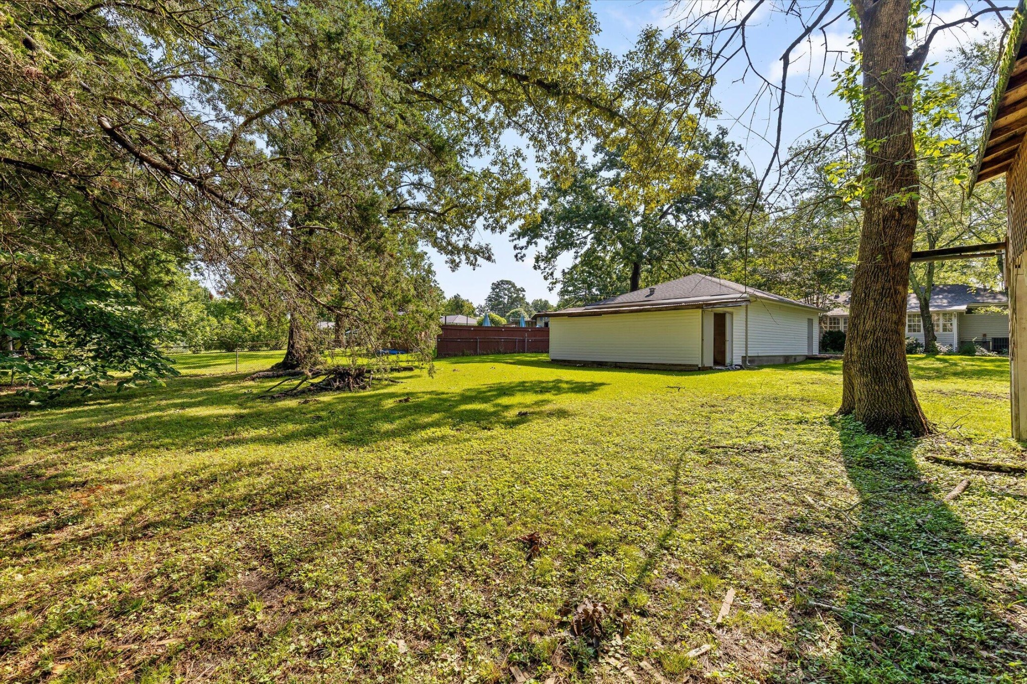 709 James Avenue Property Photo 31