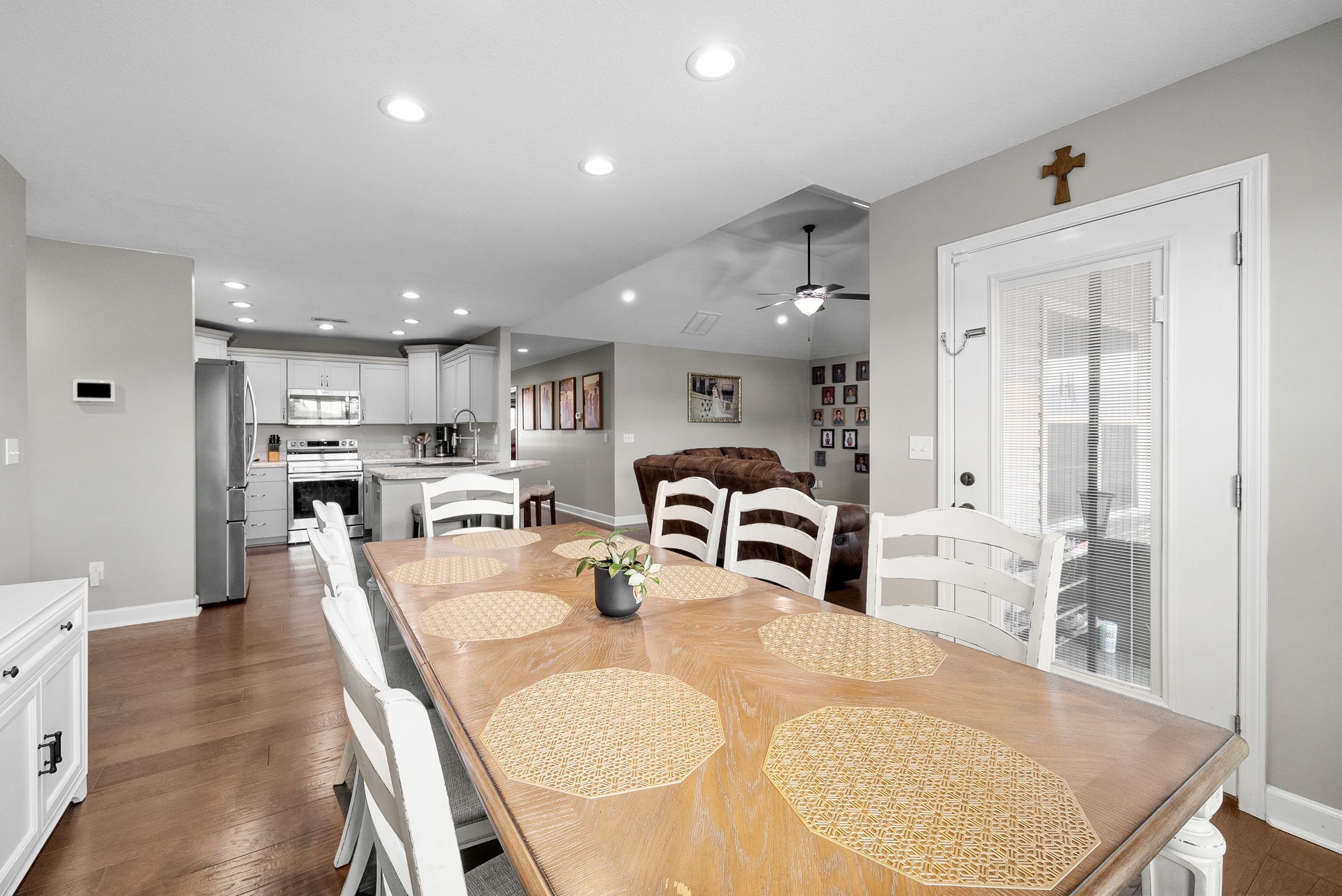 609 Summerset Pl Property Photo 14