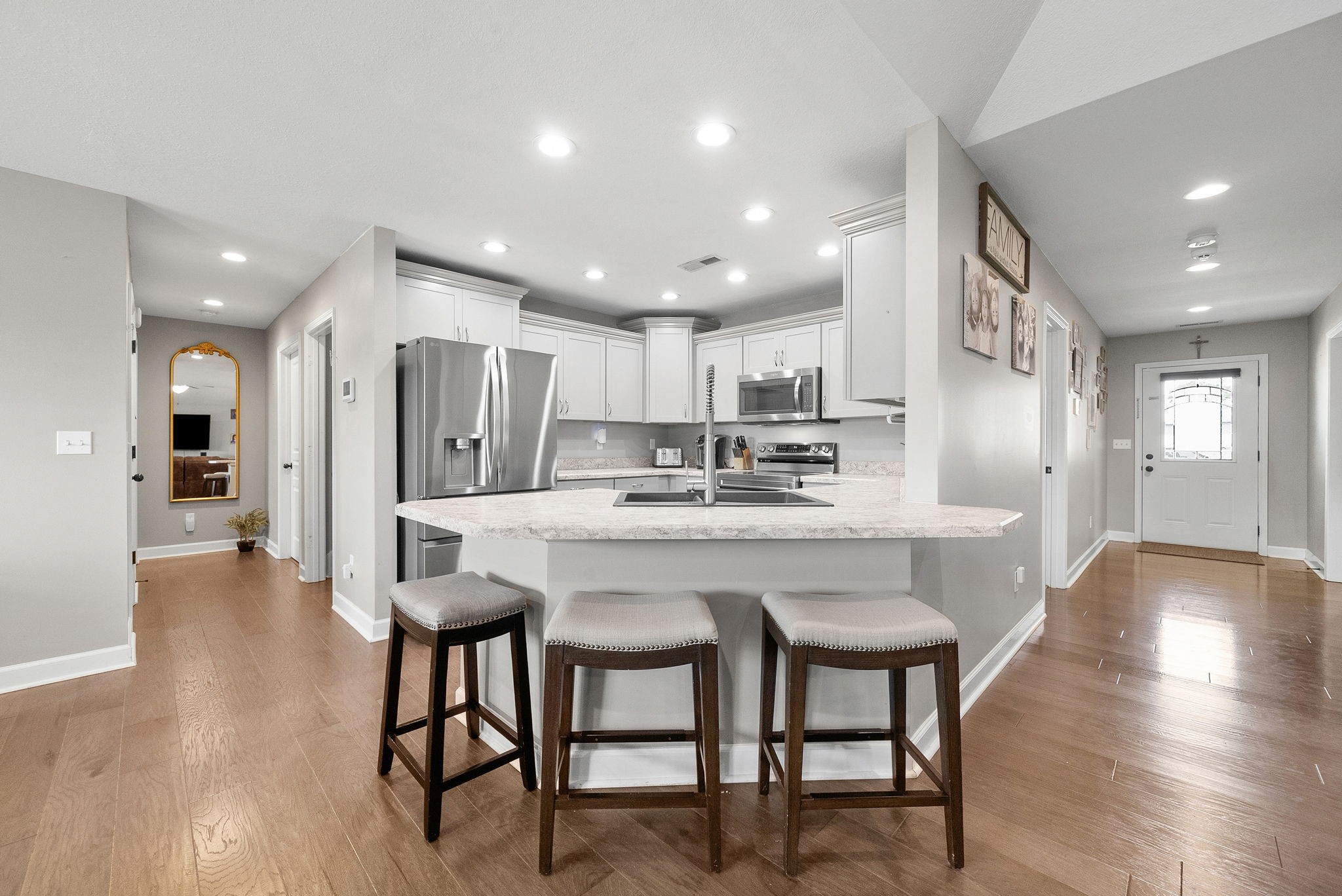 609 Summerset Pl Property Photo 15